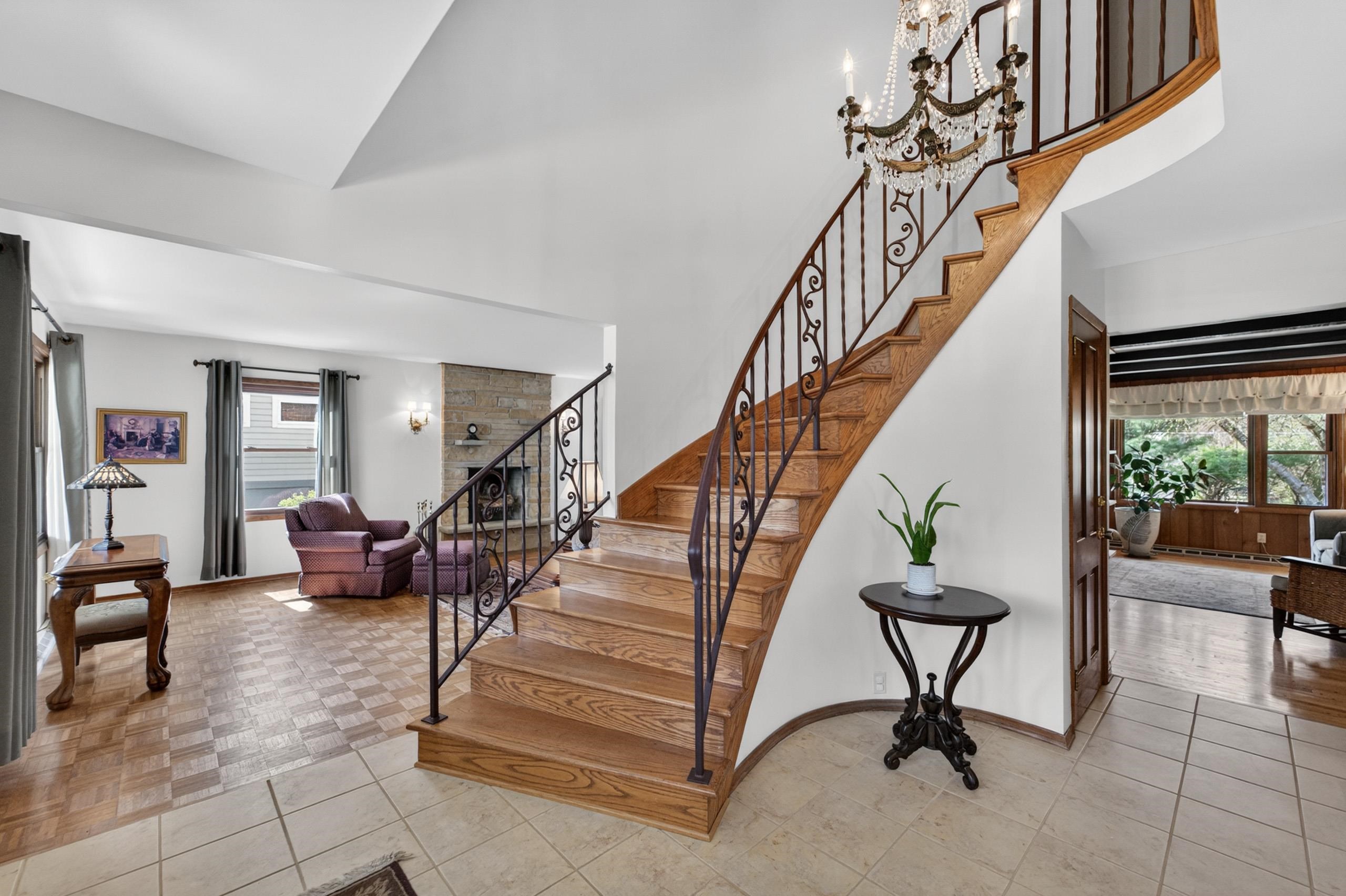 2110 Sheridan Drive