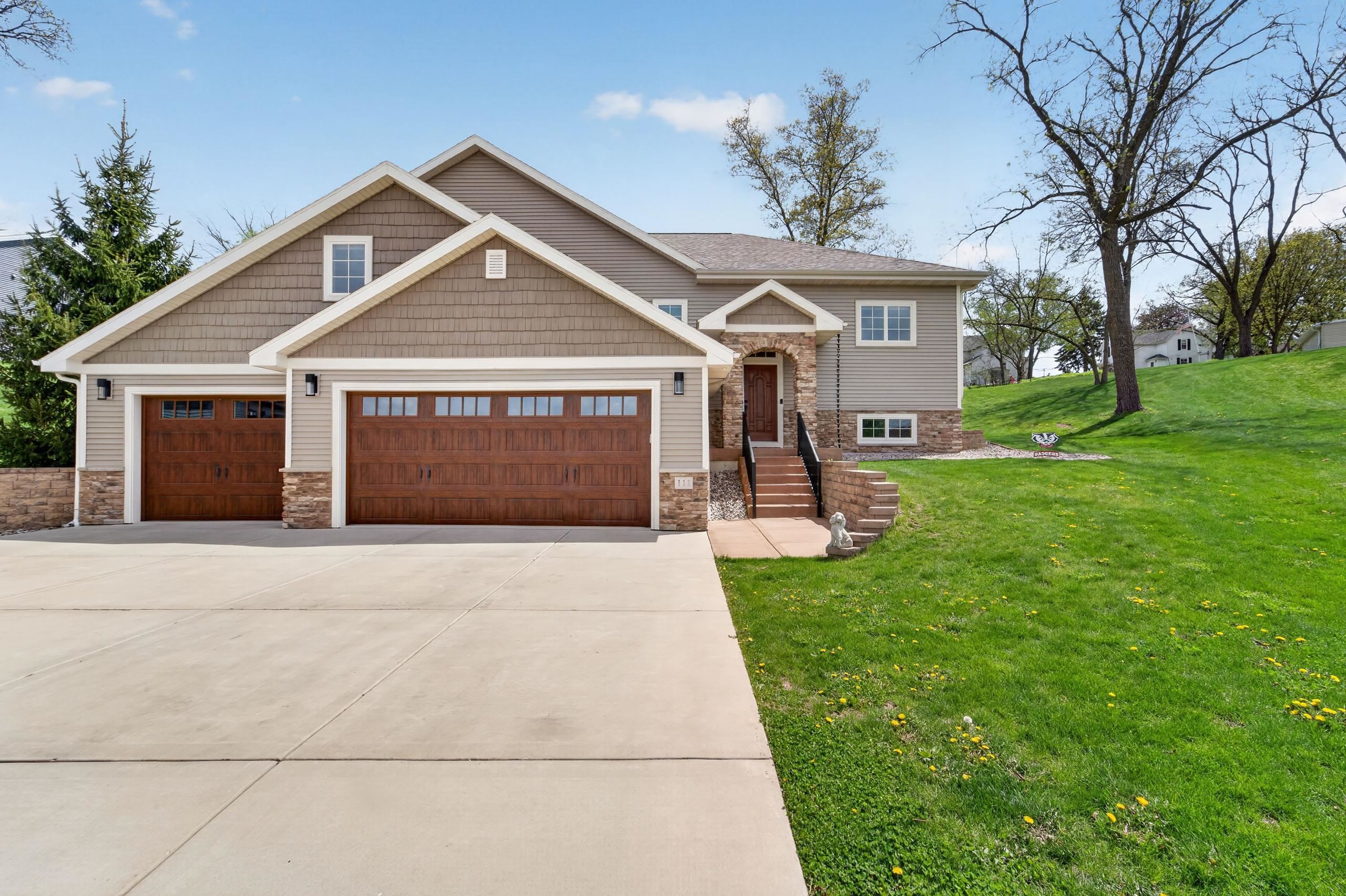 111 Savannah Circle
