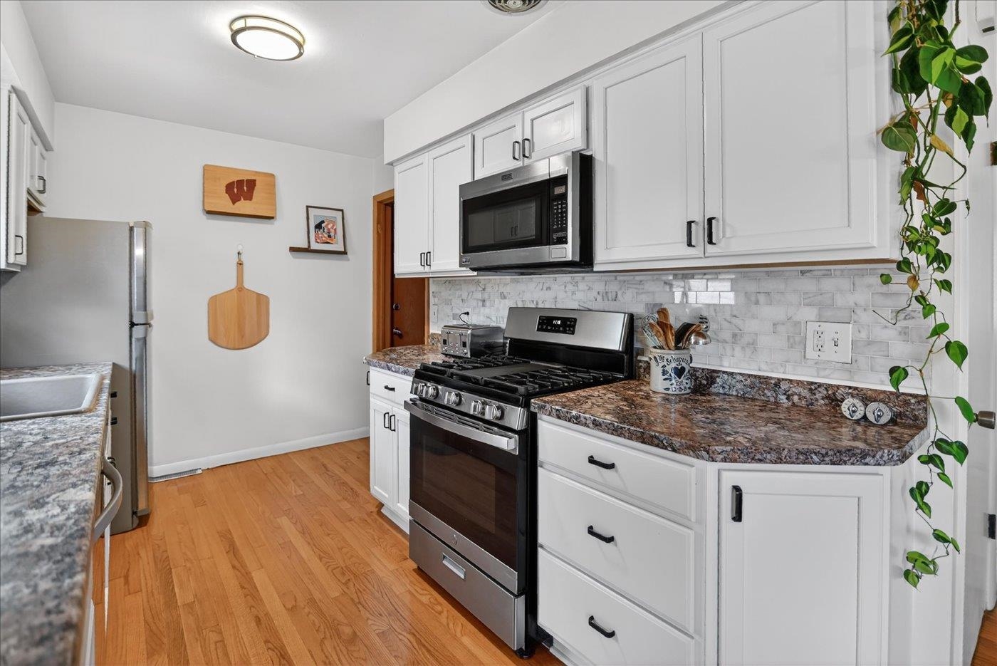 2101 Leland Drive