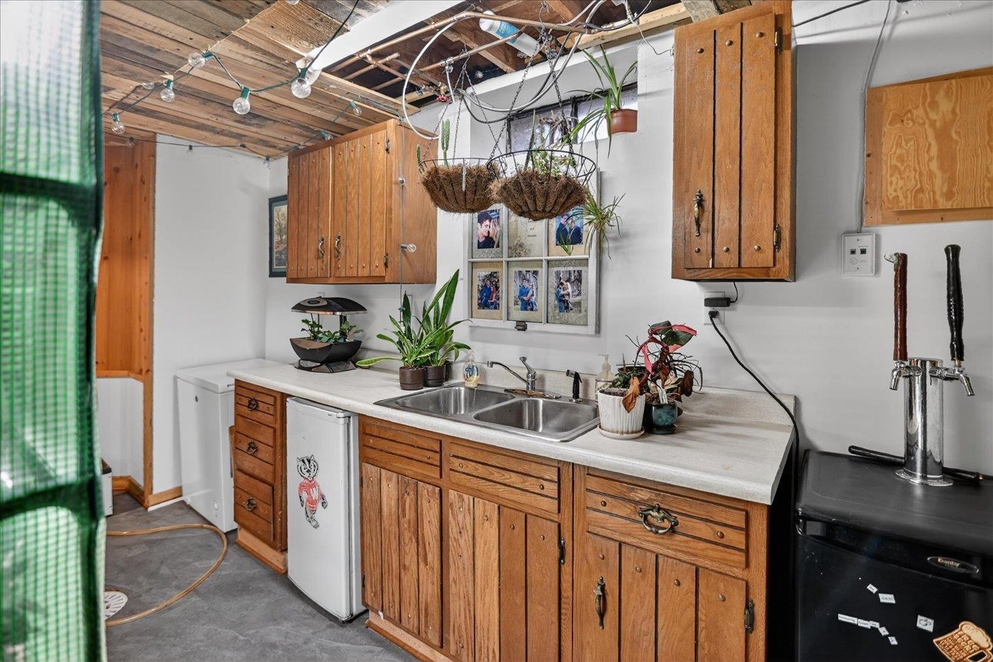 2101 Leland Drive