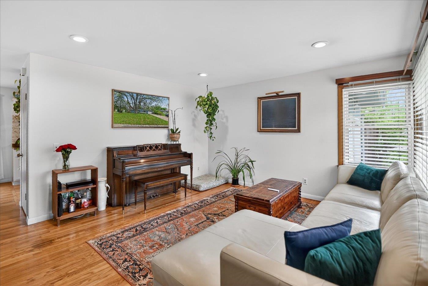 2101 Leland Drive
