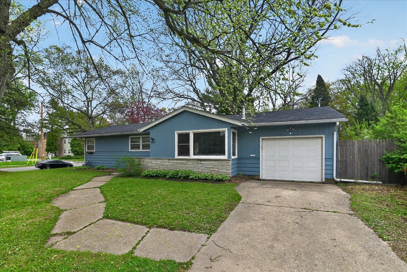 2101 Leland Drive