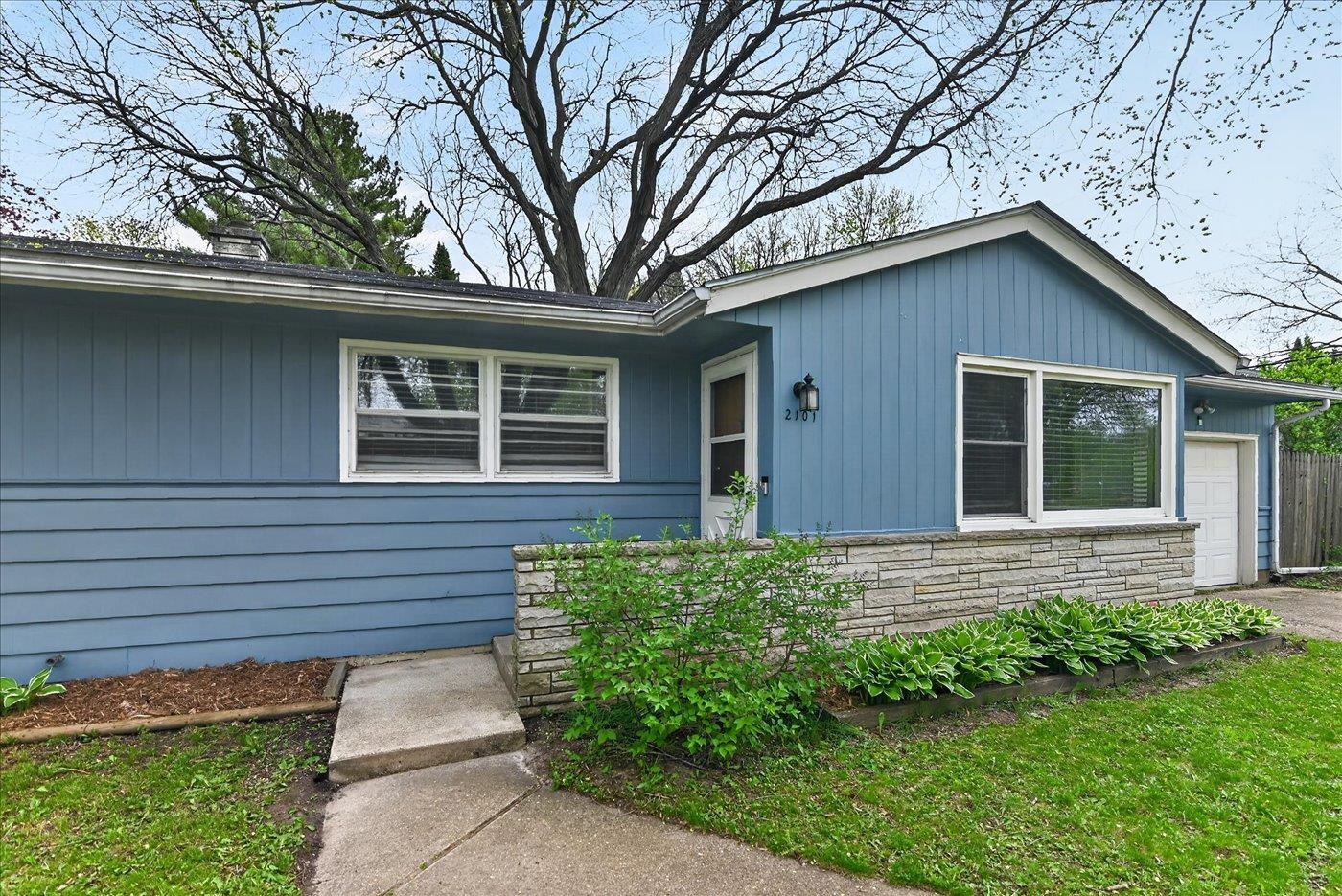 2101 Leland Drive