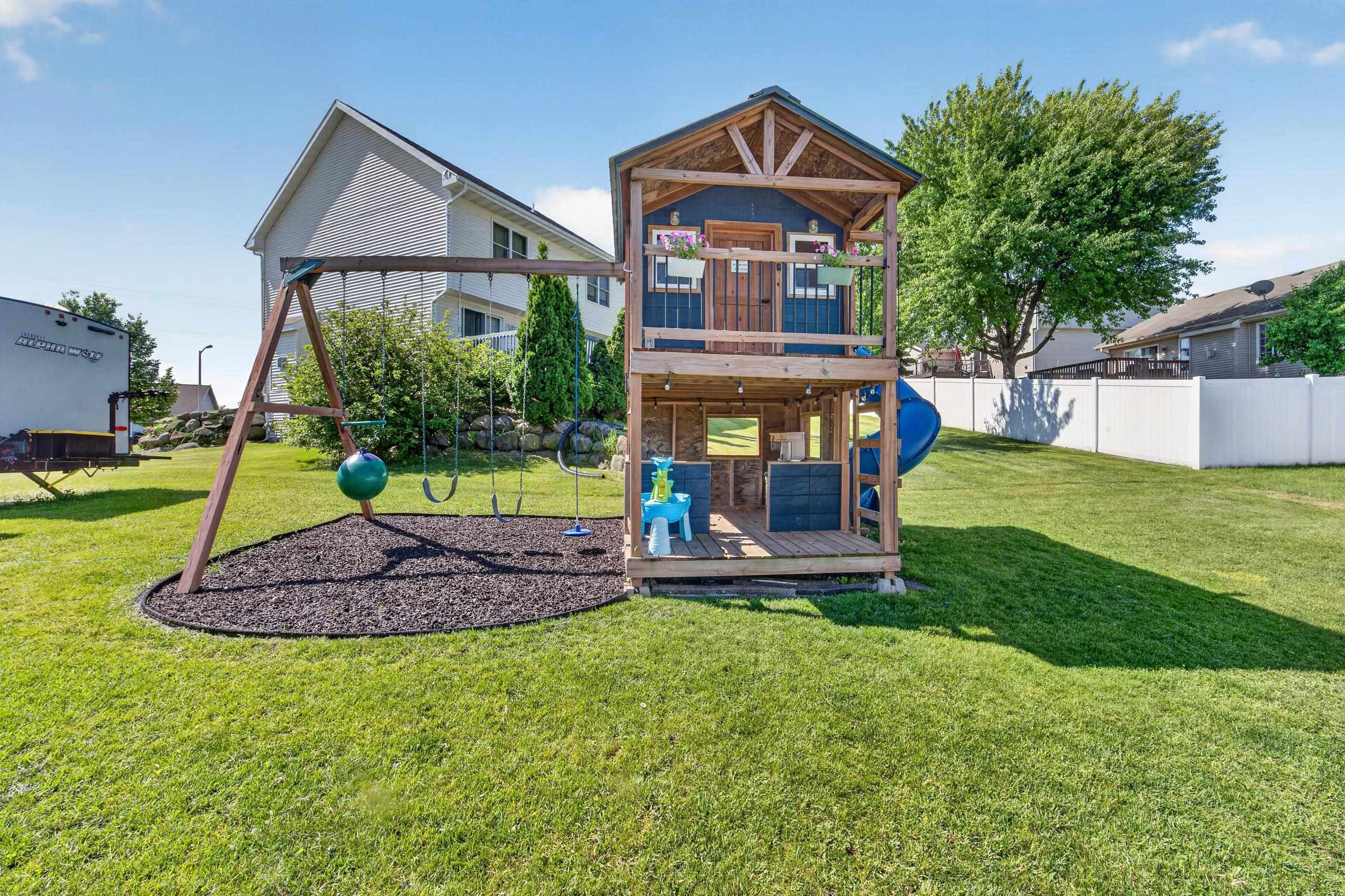 1216 Temple Drive