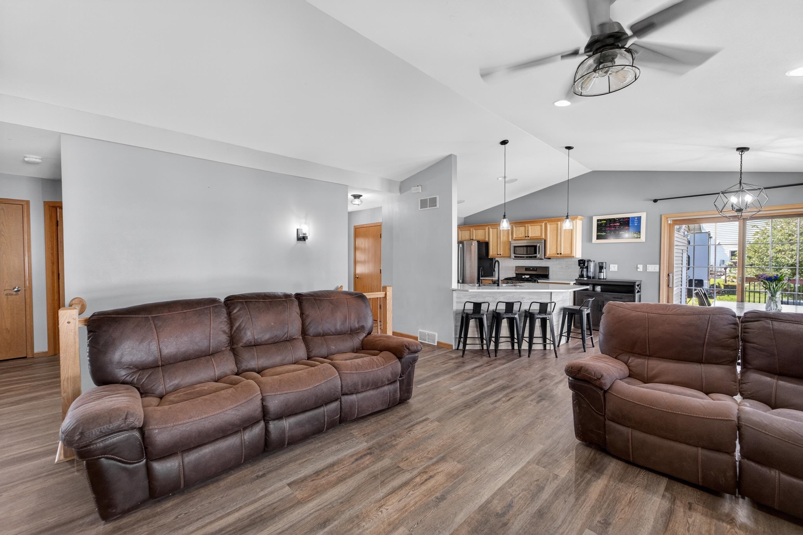 1216 Temple Drive