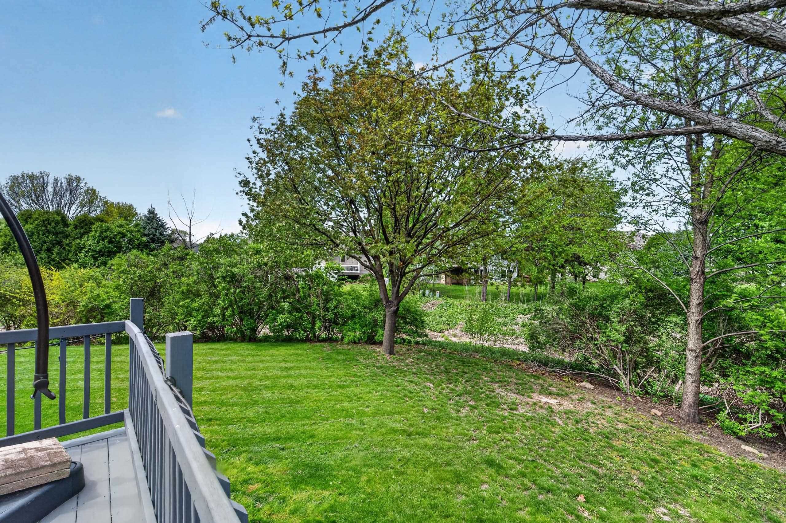 2877 Larkspur Lane