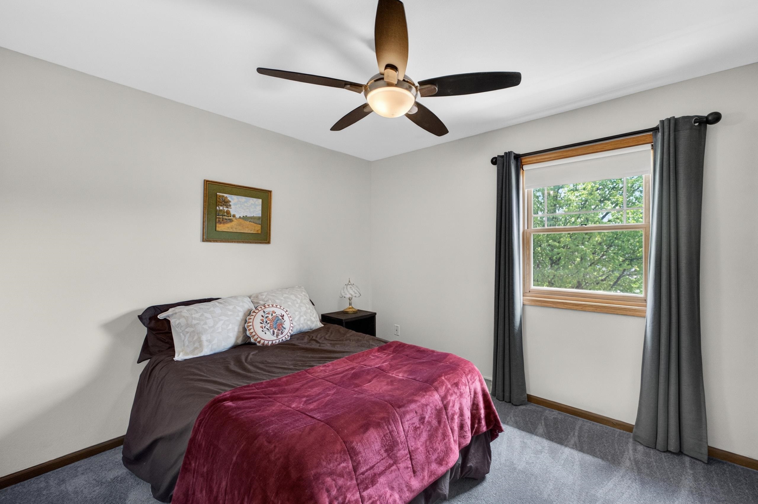 2877 Larkspur Lane