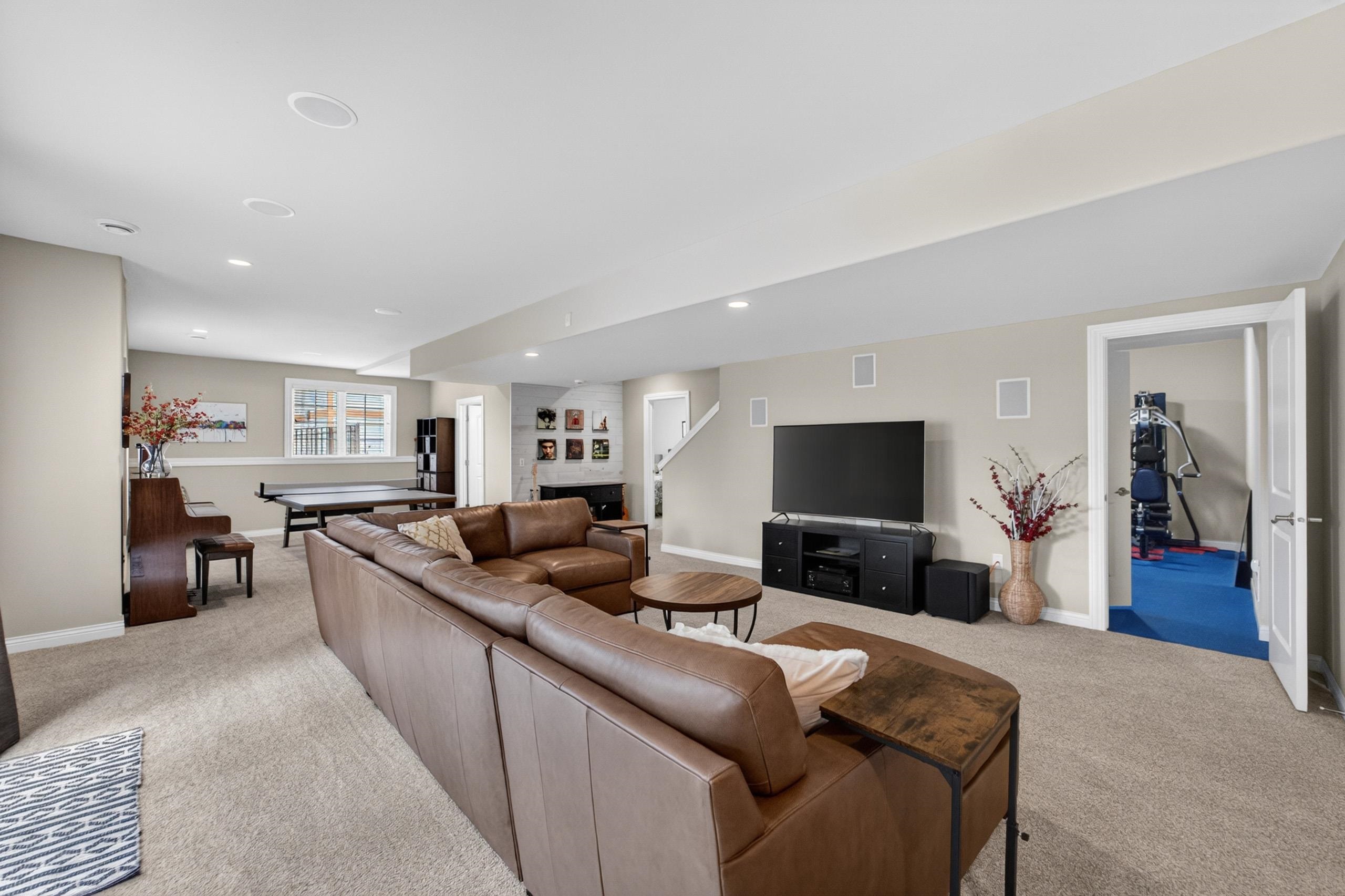 1729 Alysen Lane