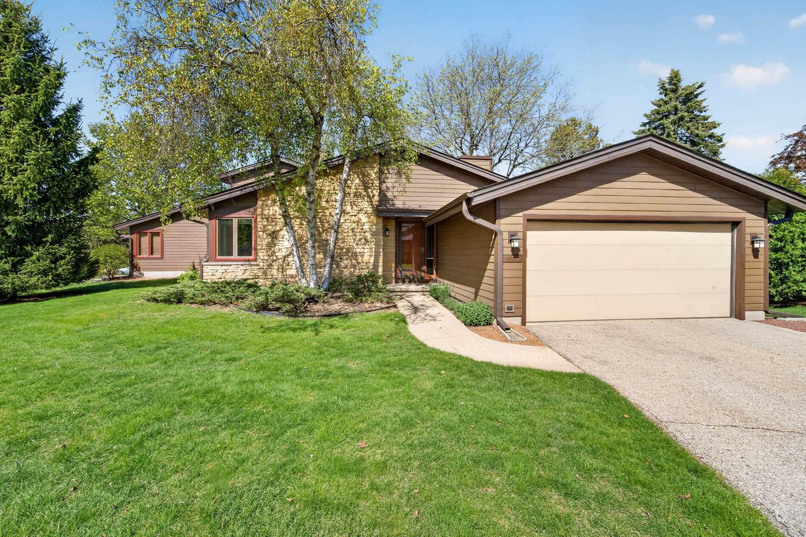7502 Widgeon Way