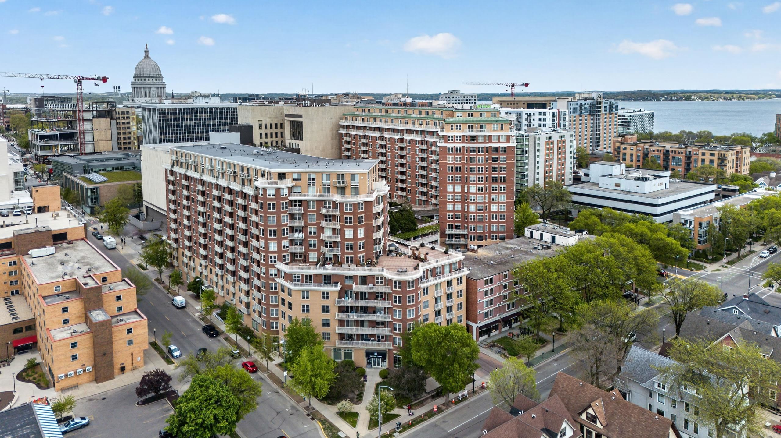 333 W Mifflin Street 6180