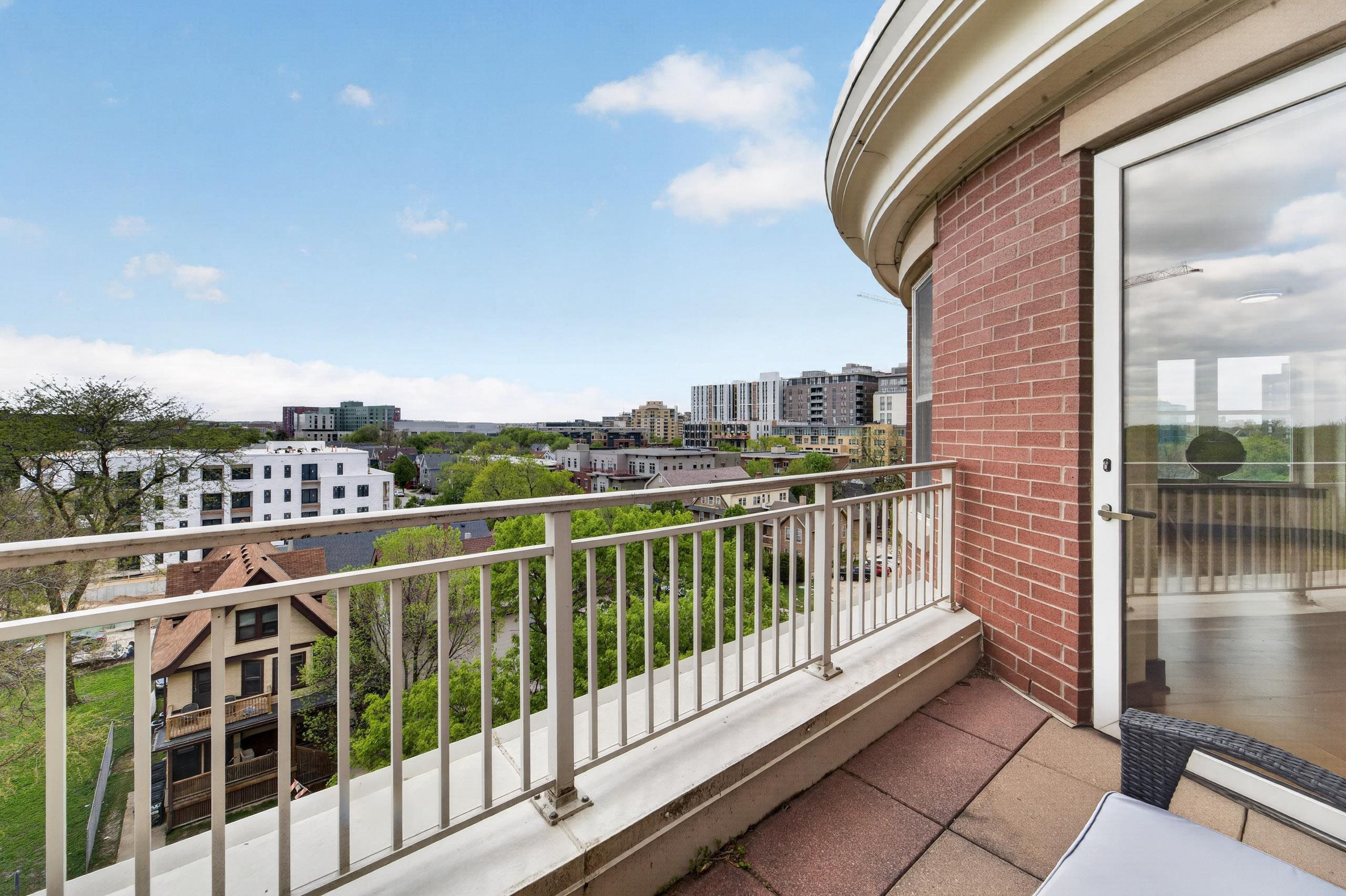 333 W Mifflin Street 6180