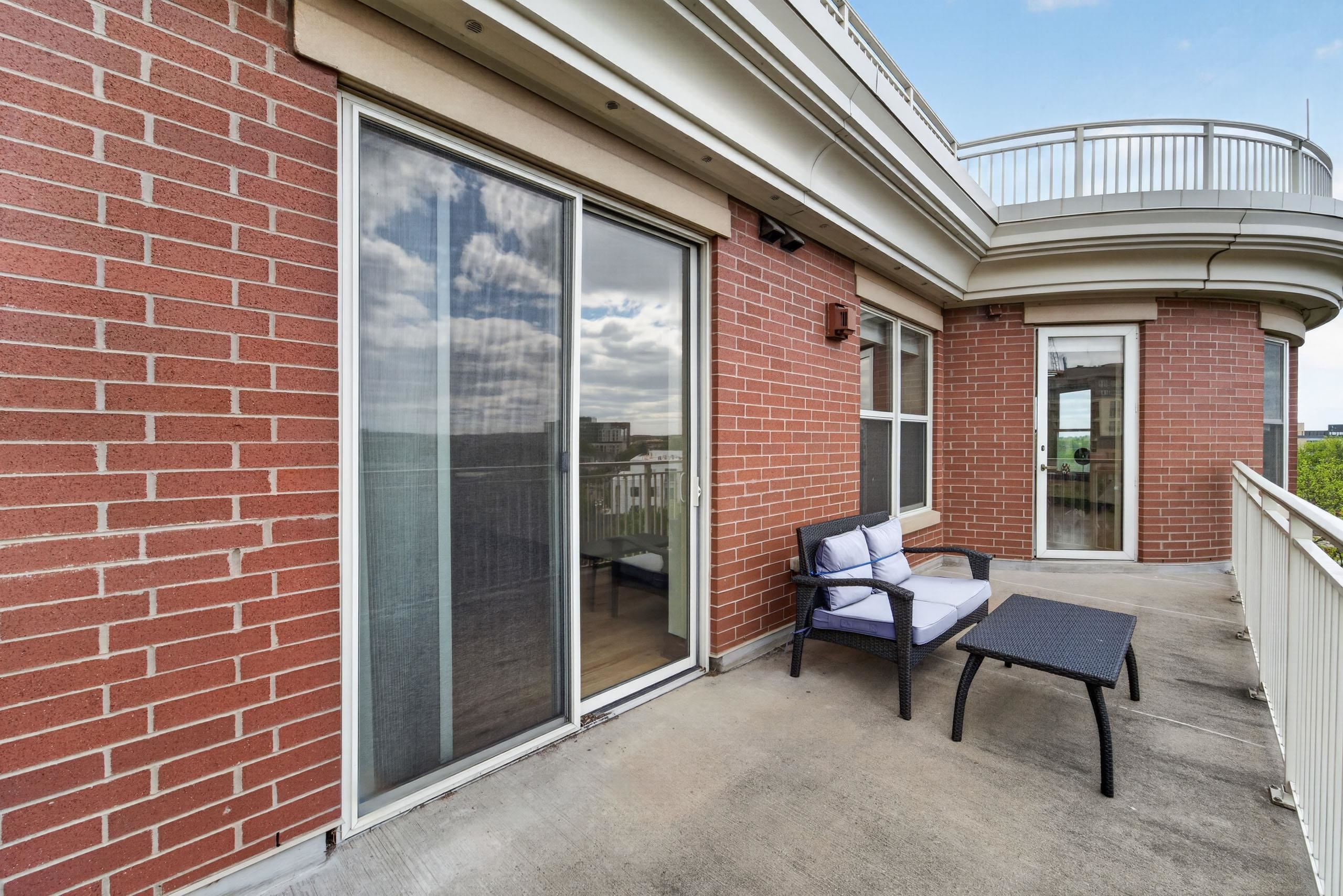 333 W Mifflin Street 6180