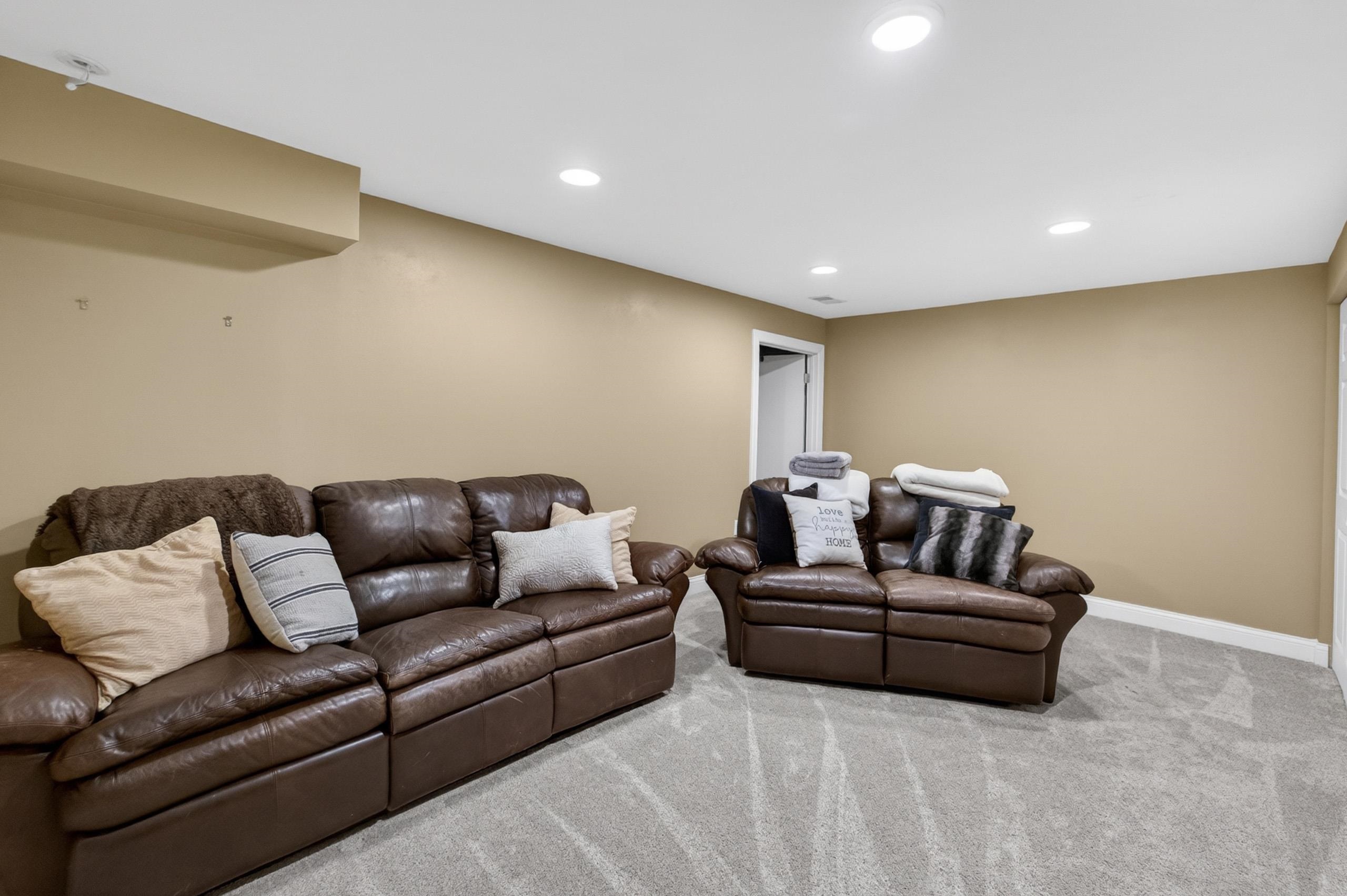 404 Doral Court