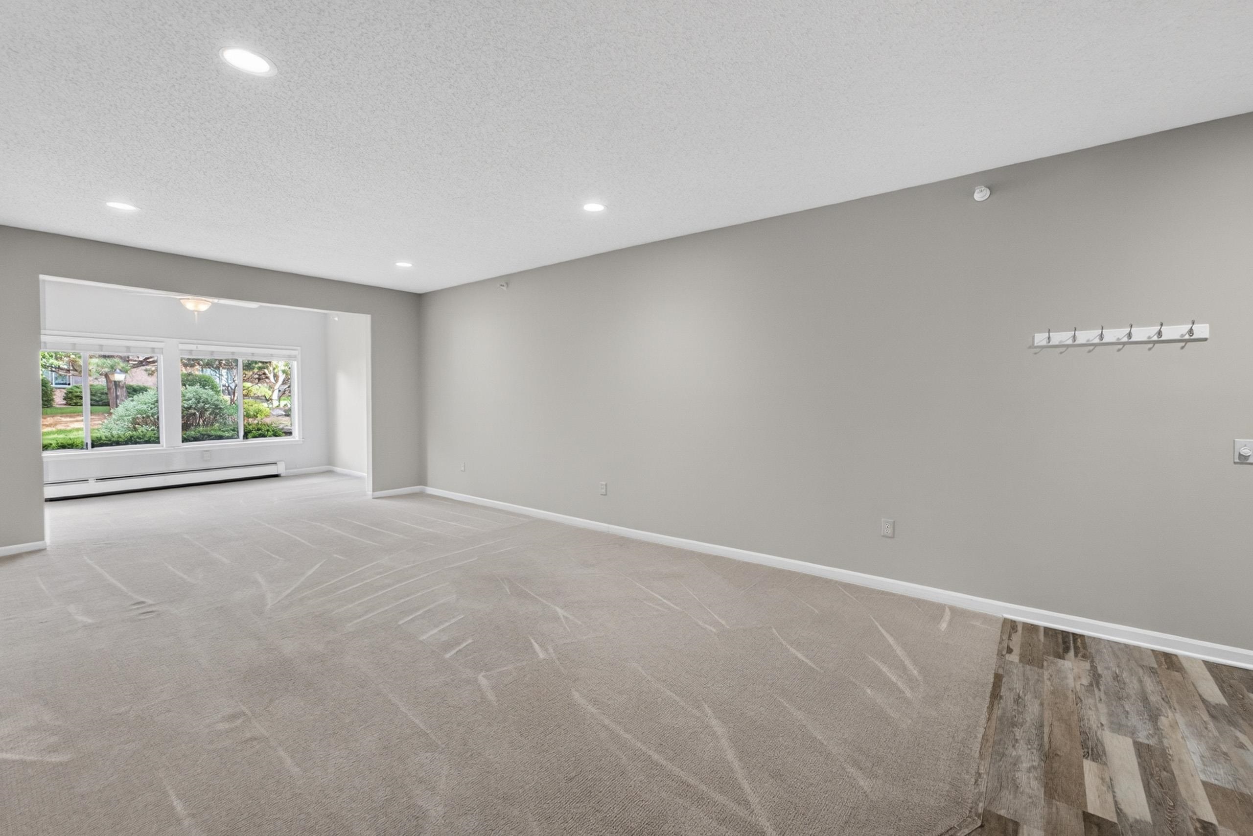 1612 S Golf Glen D