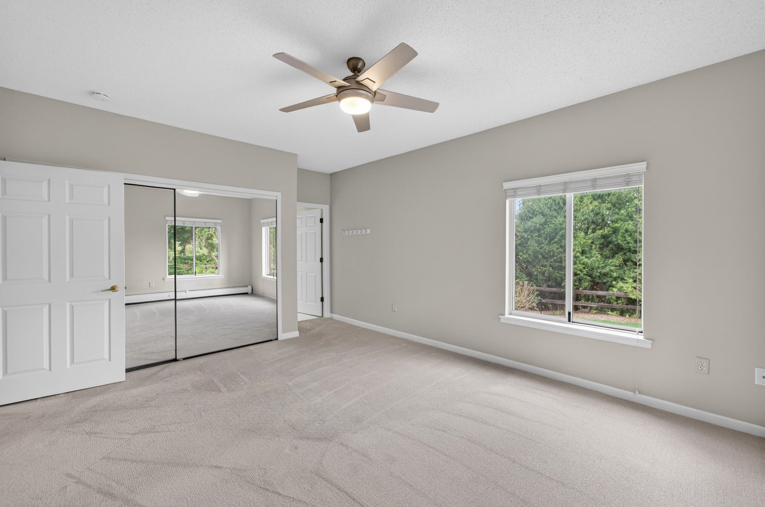 1612 S Golf Glen D