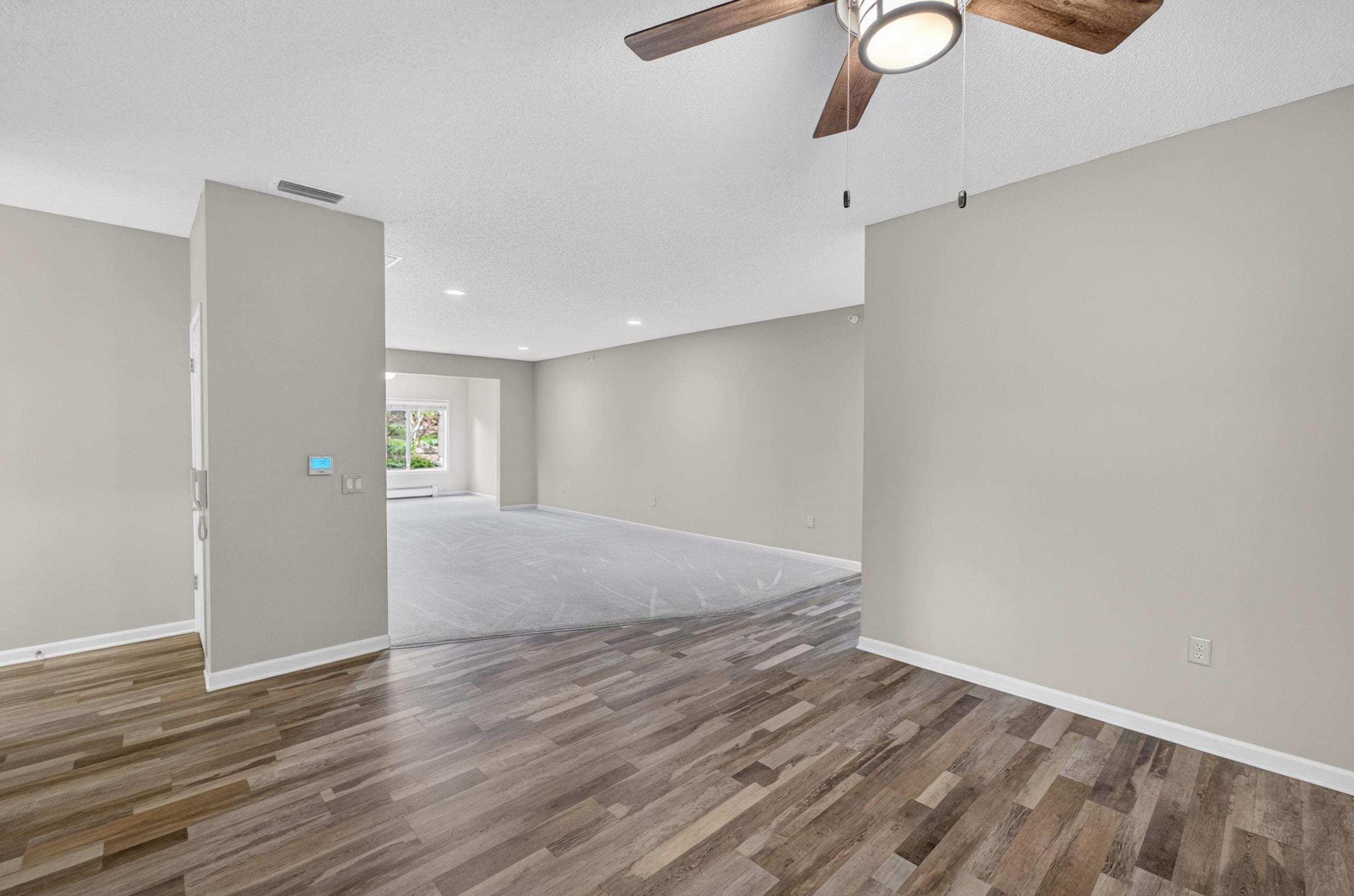 1612 S Golf Glen D