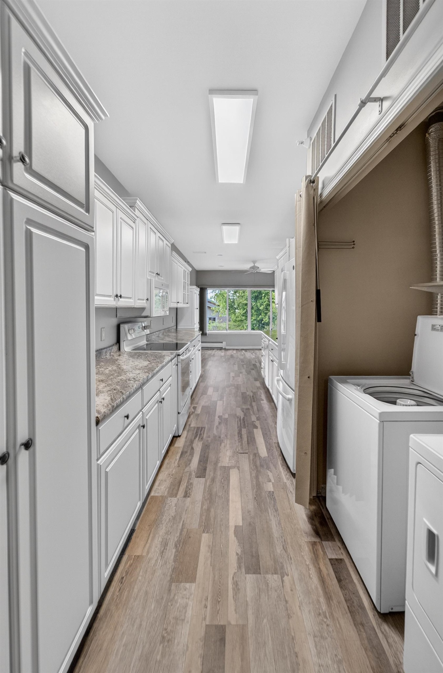 1612 S Golf Glen D