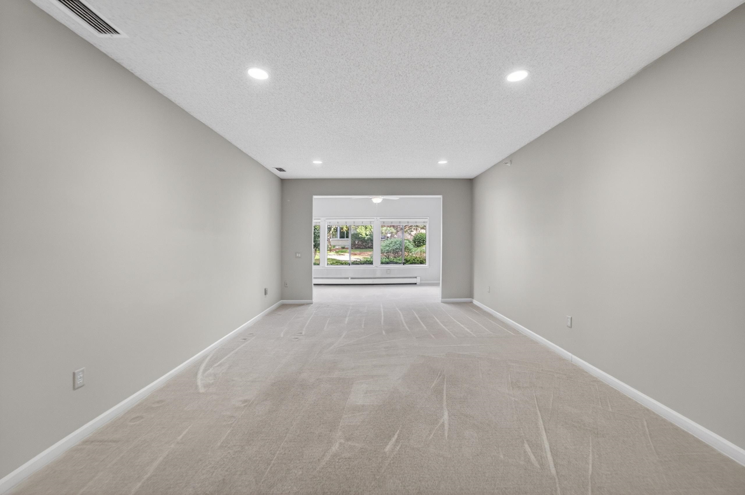 1612 S Golf Glen D