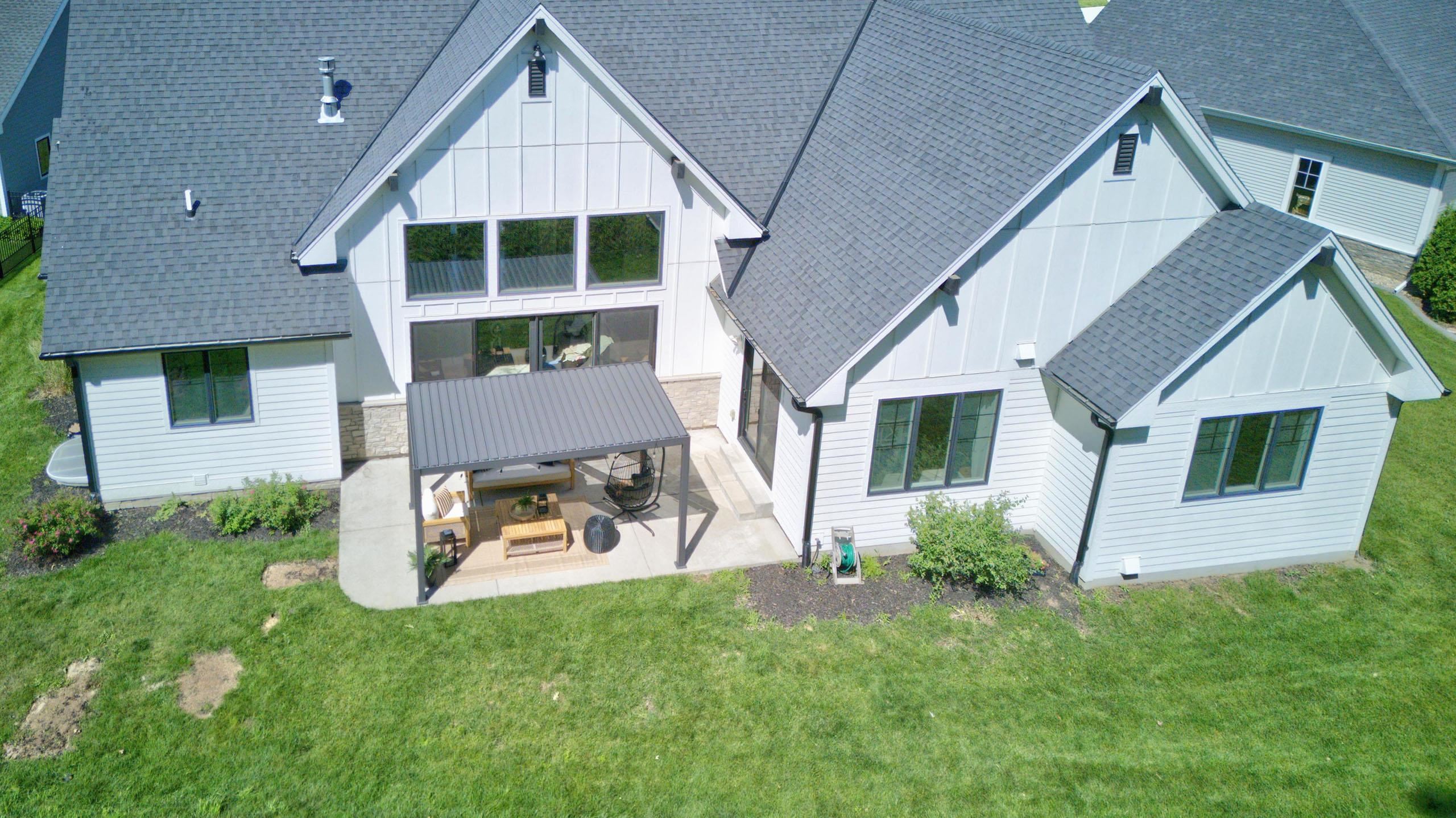 2412 Kilarney Way