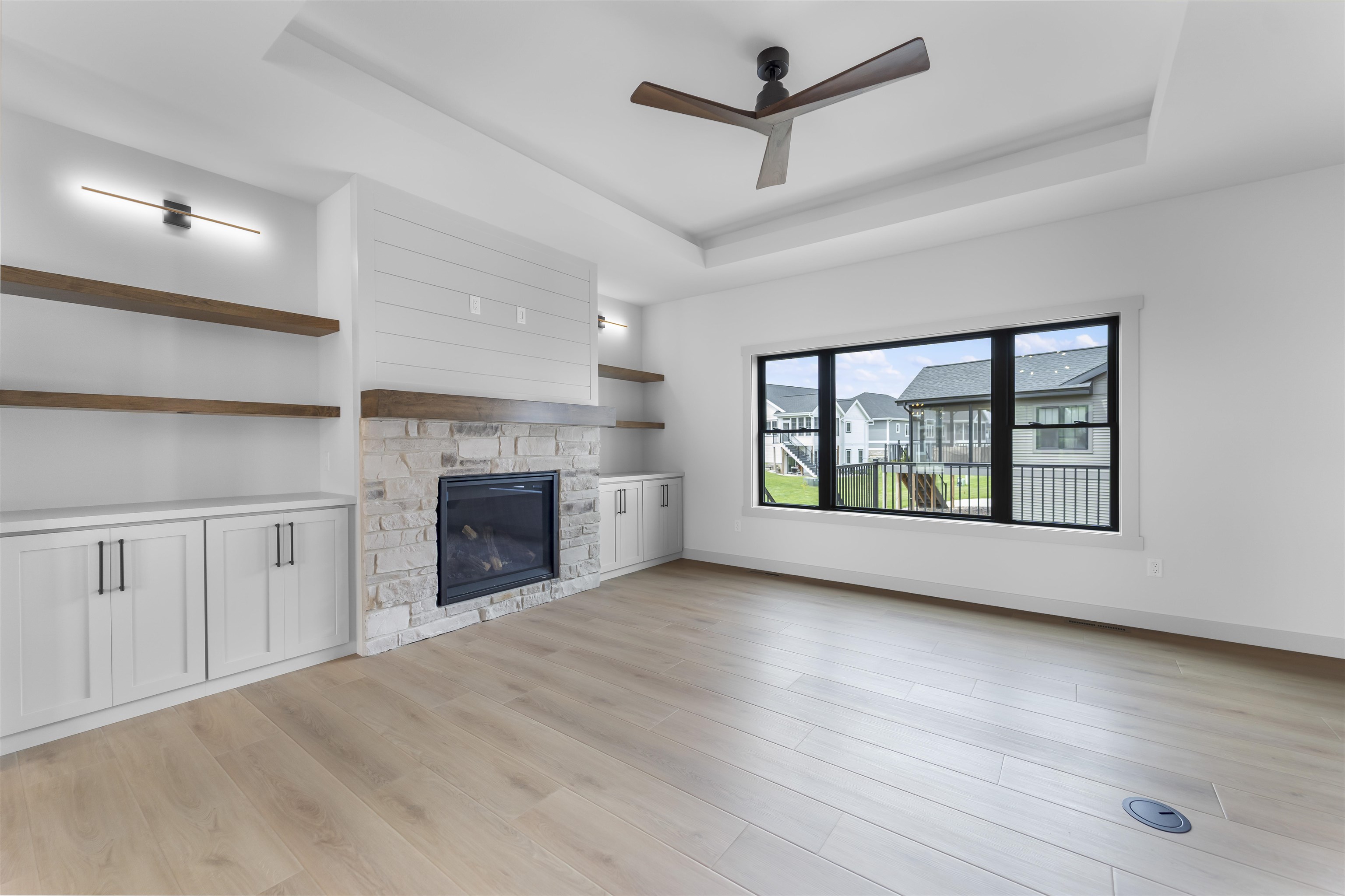 7710 Larkspur Lane