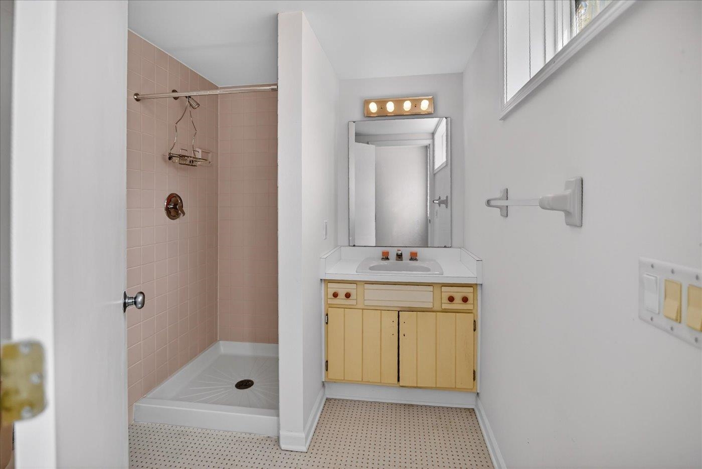 5824 Osmundsen Court