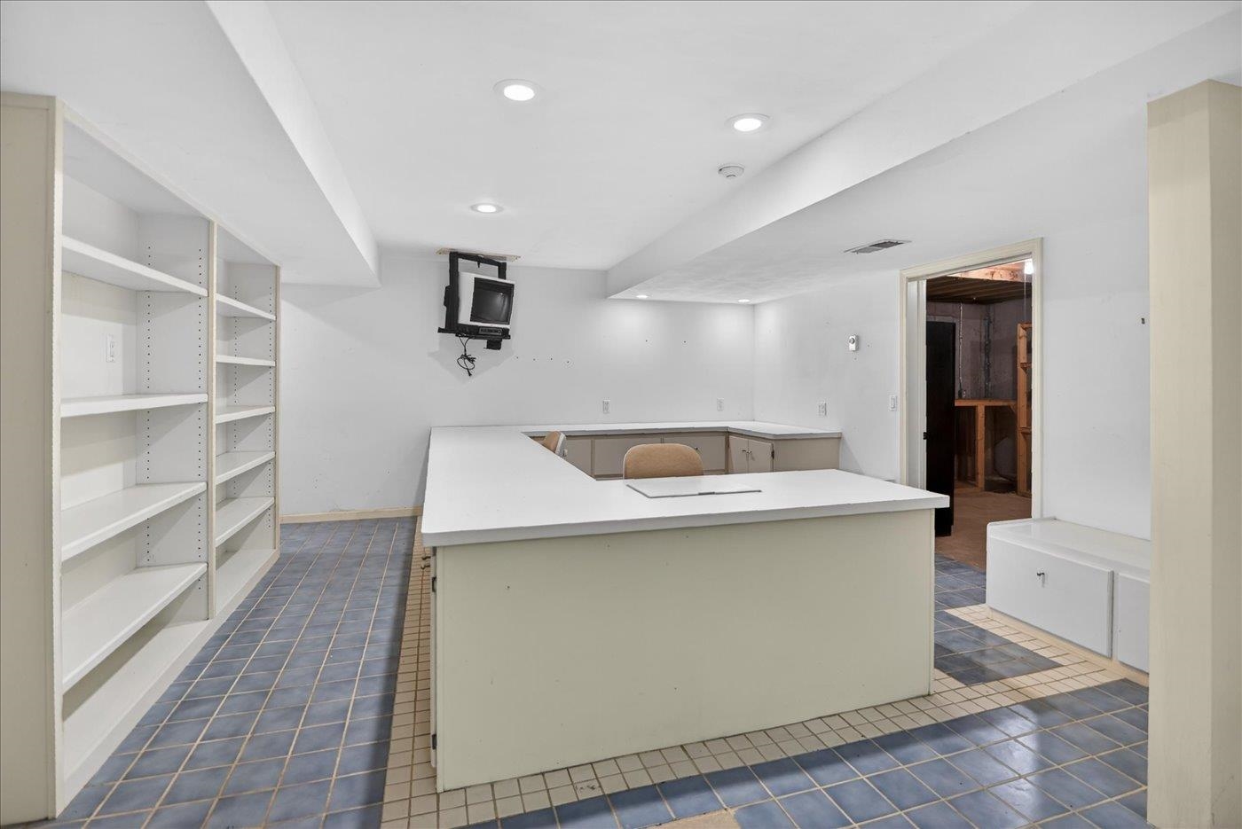5824 Osmundsen Court