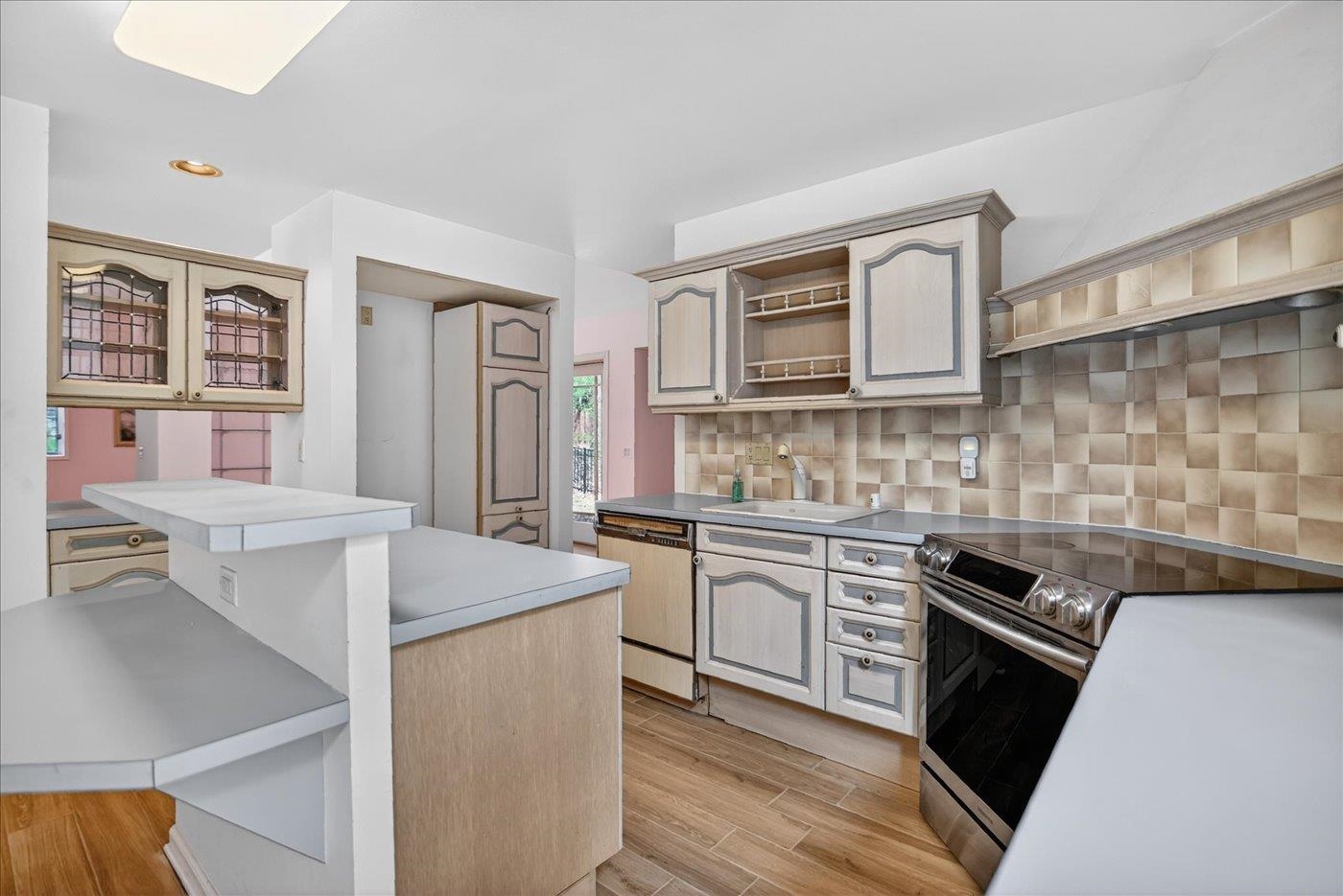 5824 Osmundsen Court