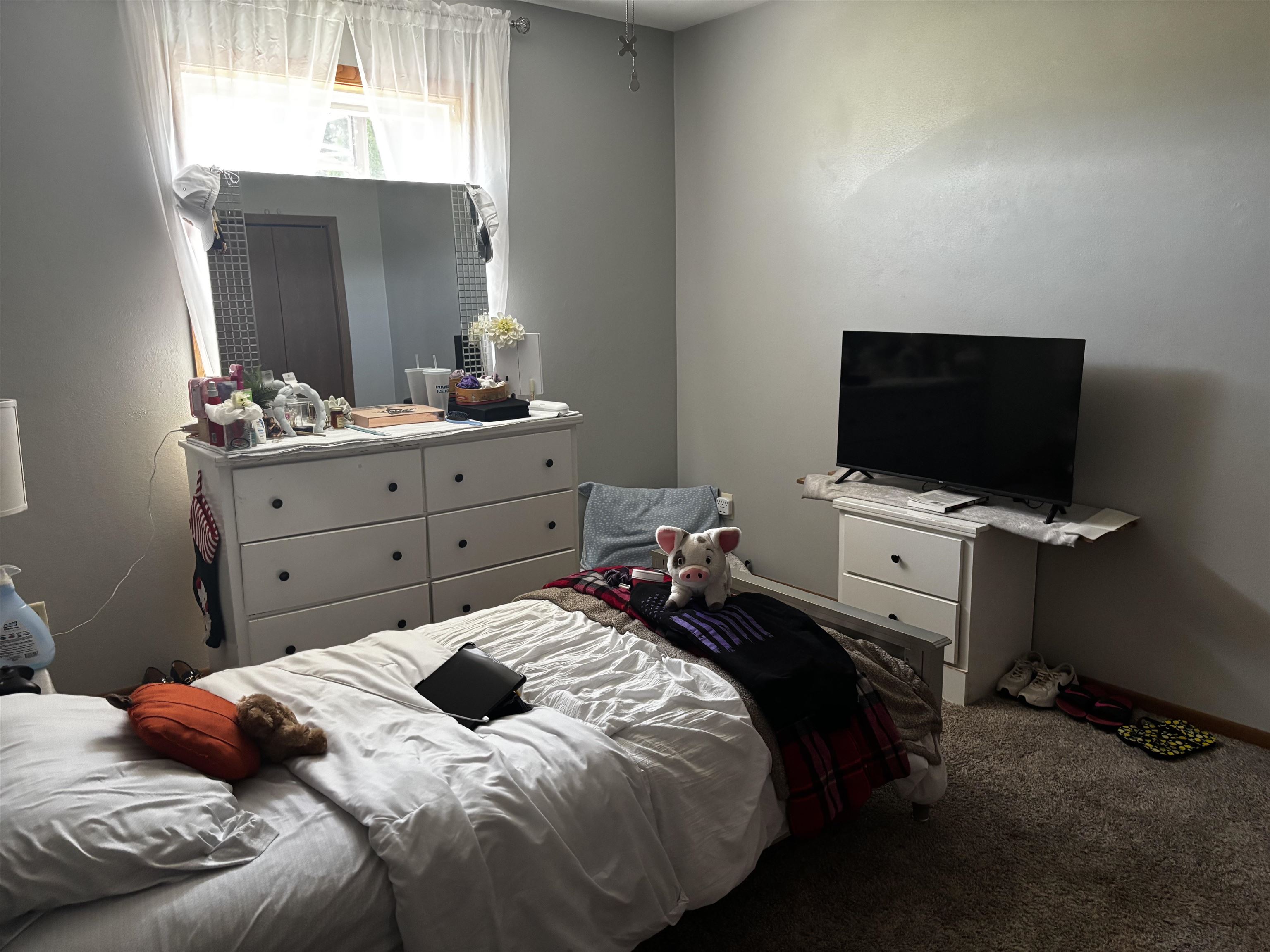 1102-1104 Sausalito Drive