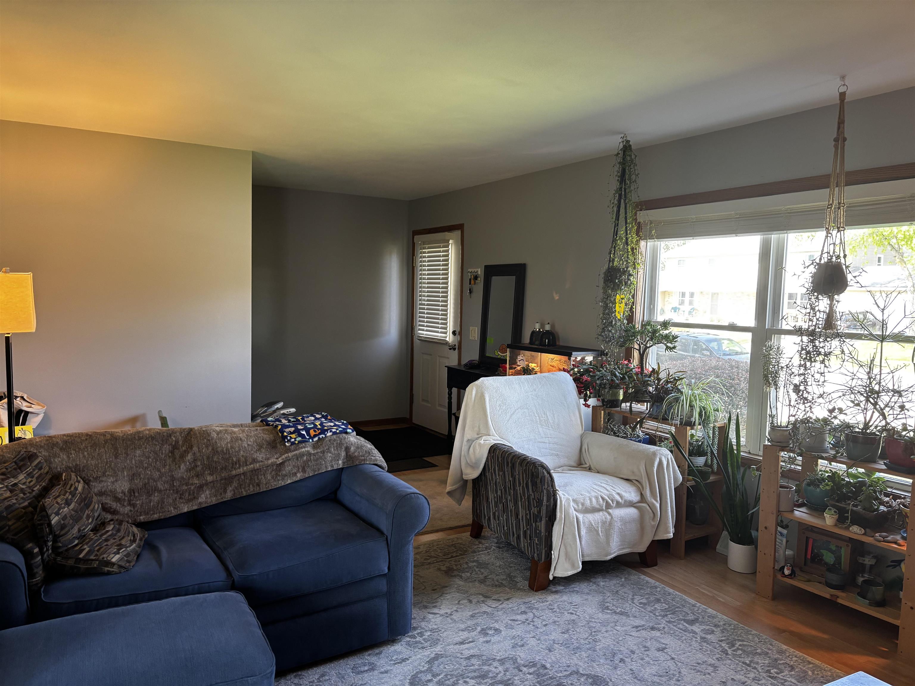 1102-1104 Sausalito Drive