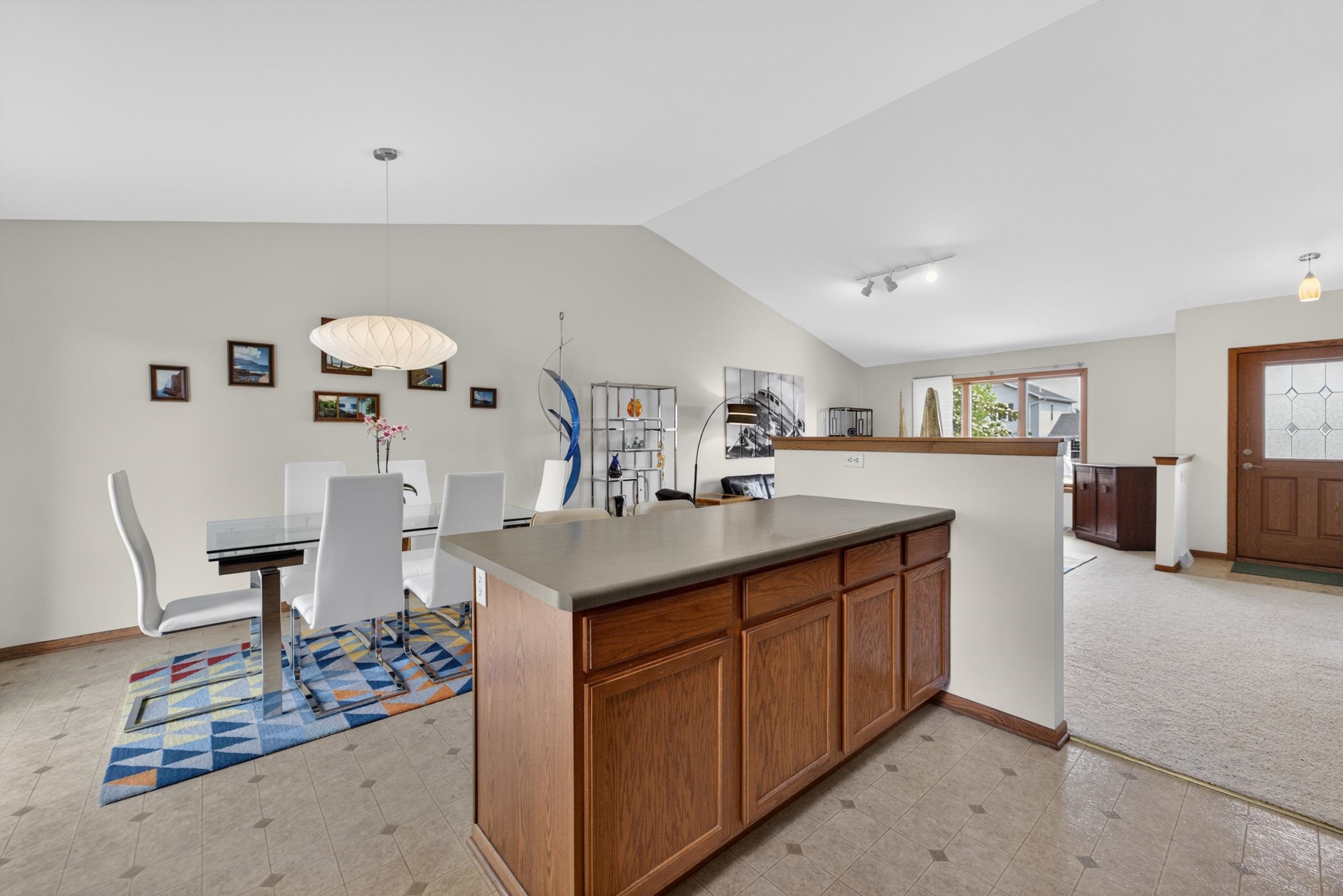 653 Autumn Wood Parkway