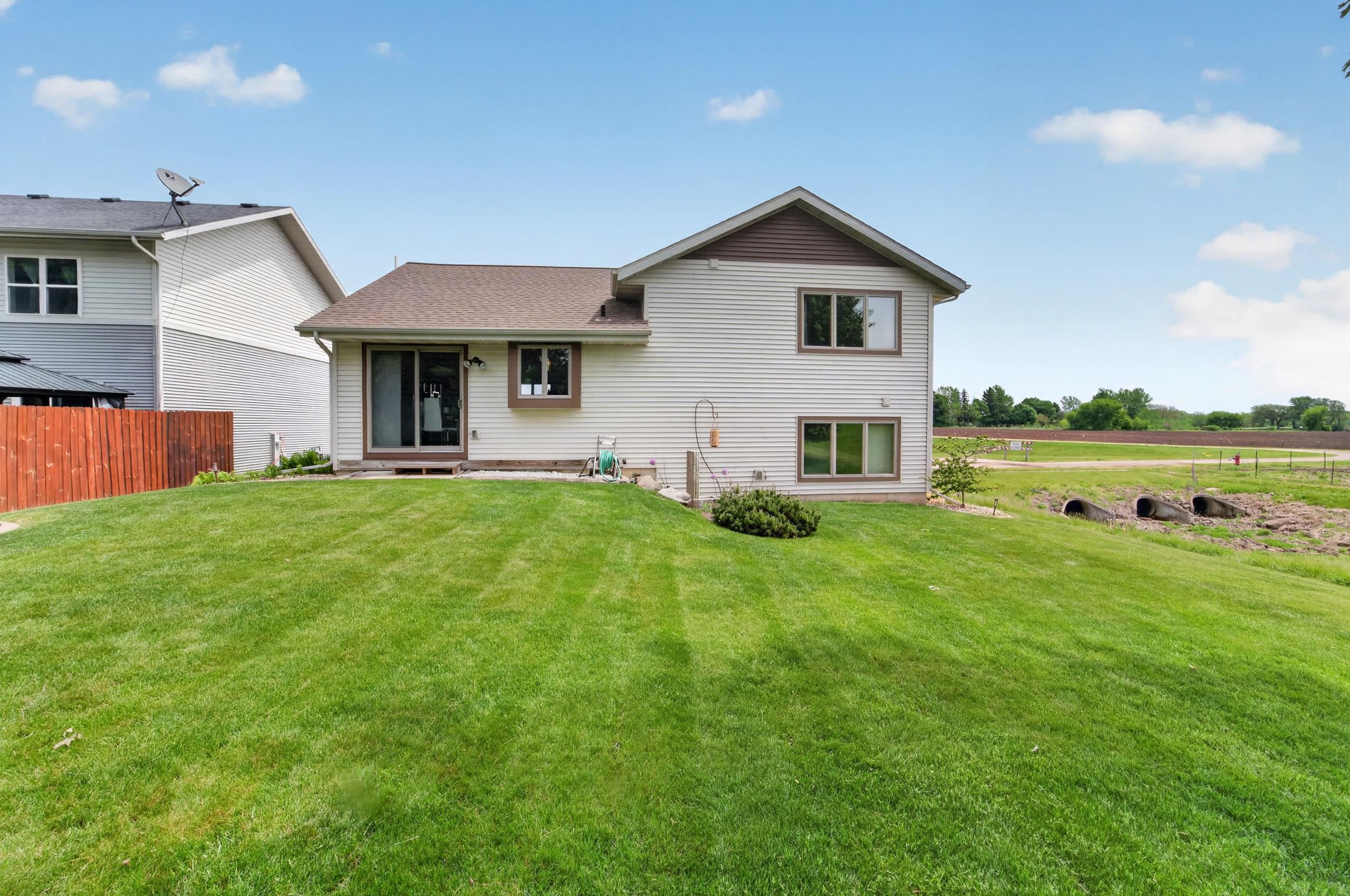 653 Autumn Wood Parkway