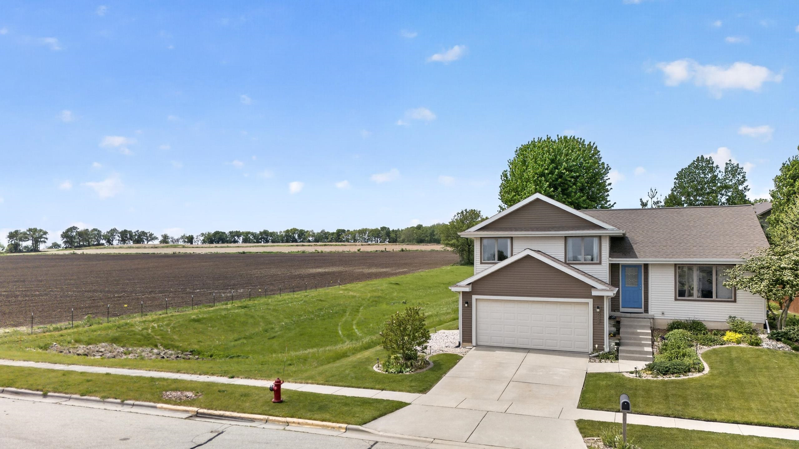 653 Autumn Wood Parkway