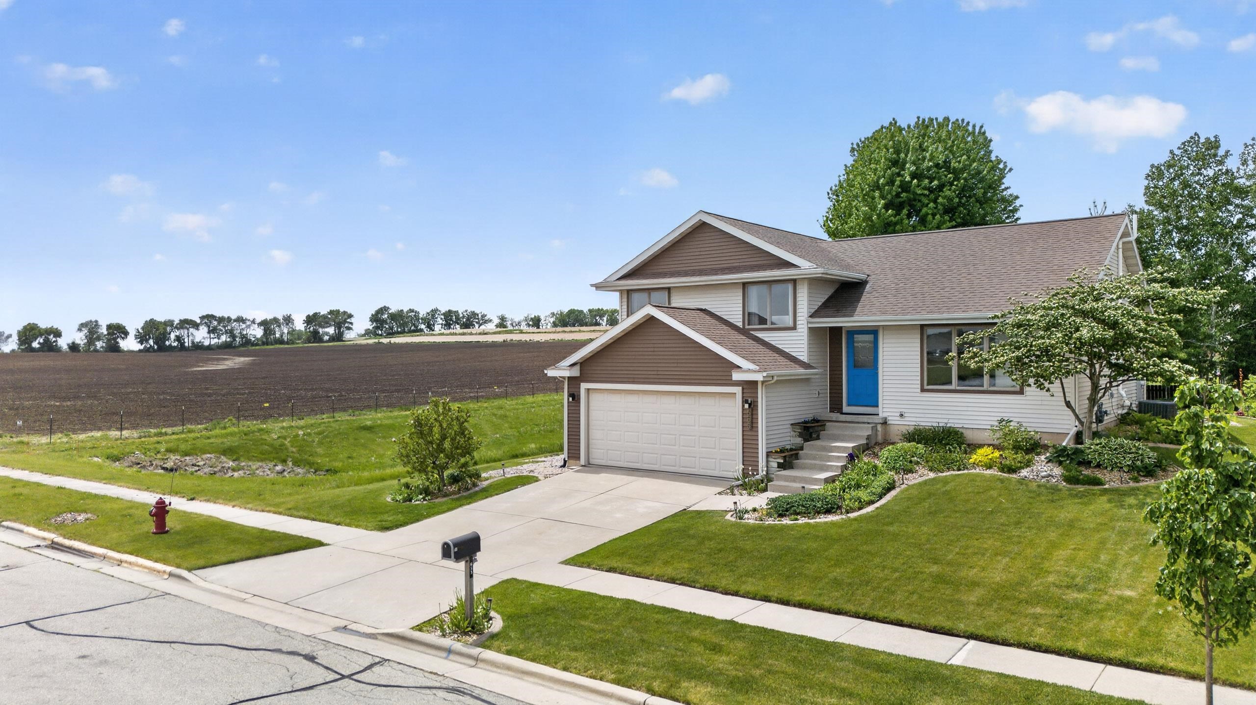 653 Autumn Wood Parkway