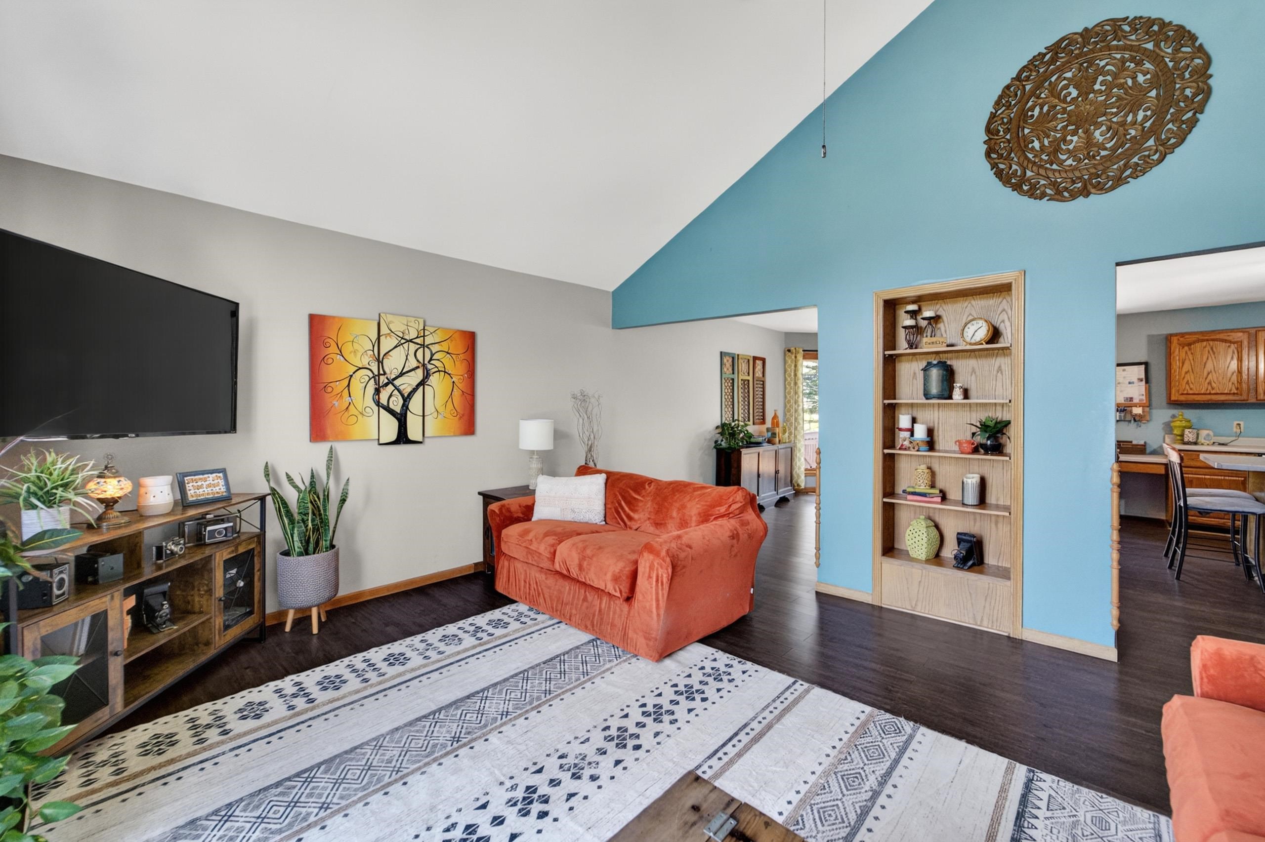 7129 Dorf View Court