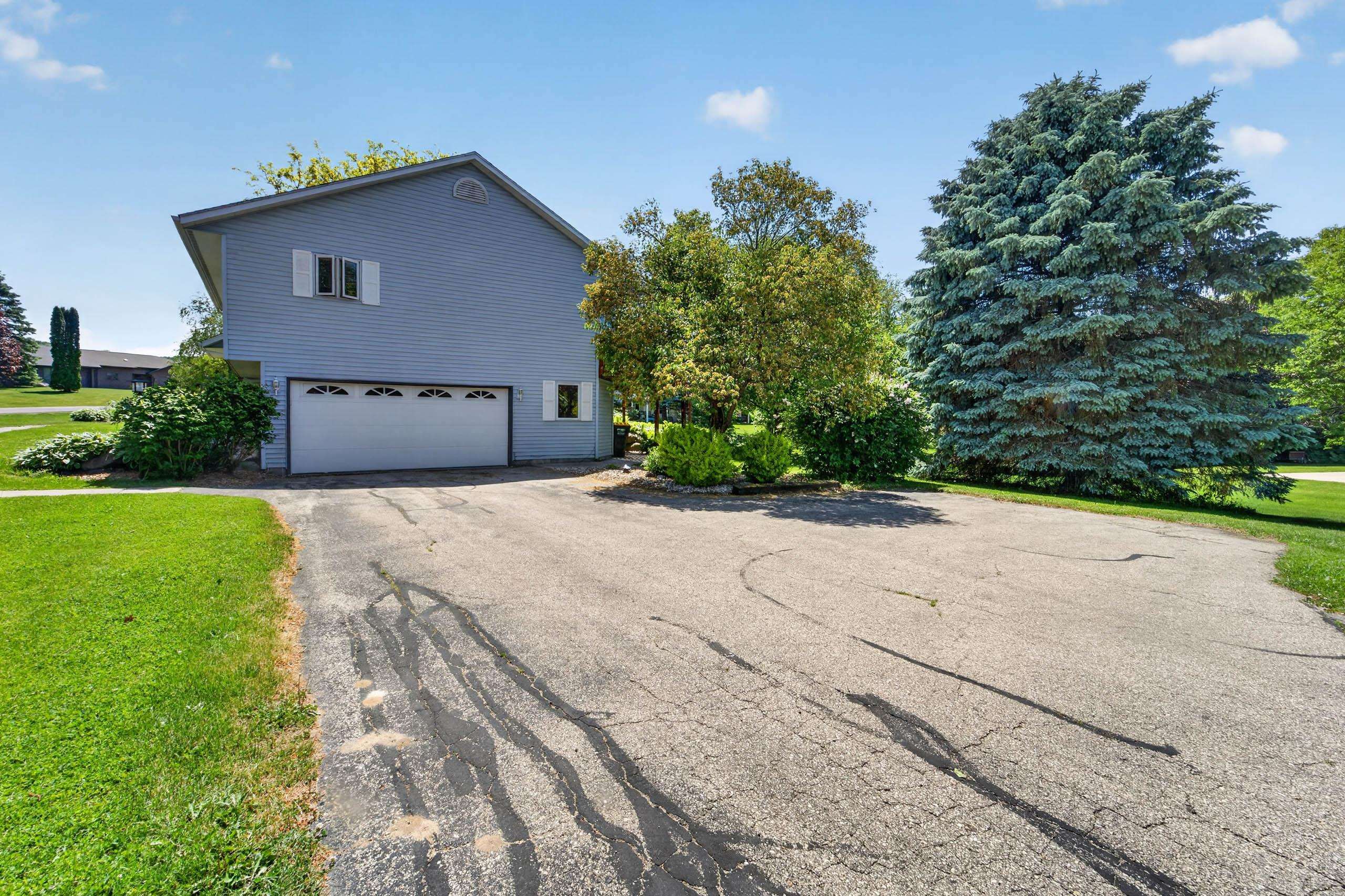 7129 Dorf View Court