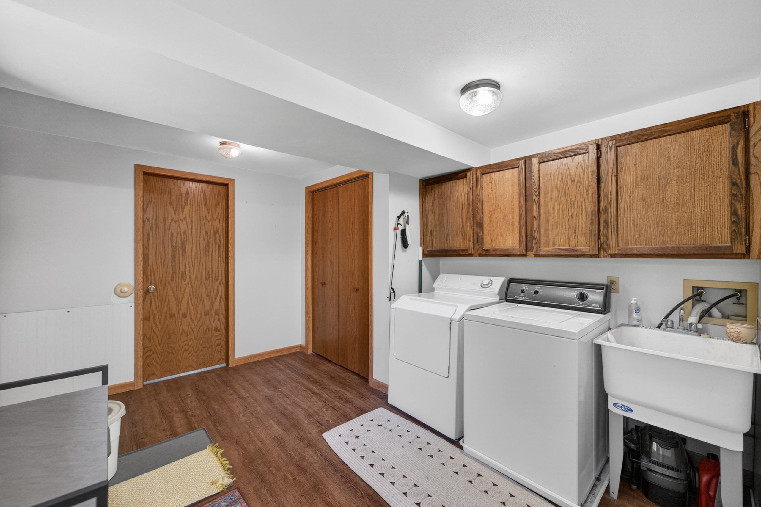7129 Dorf View Court