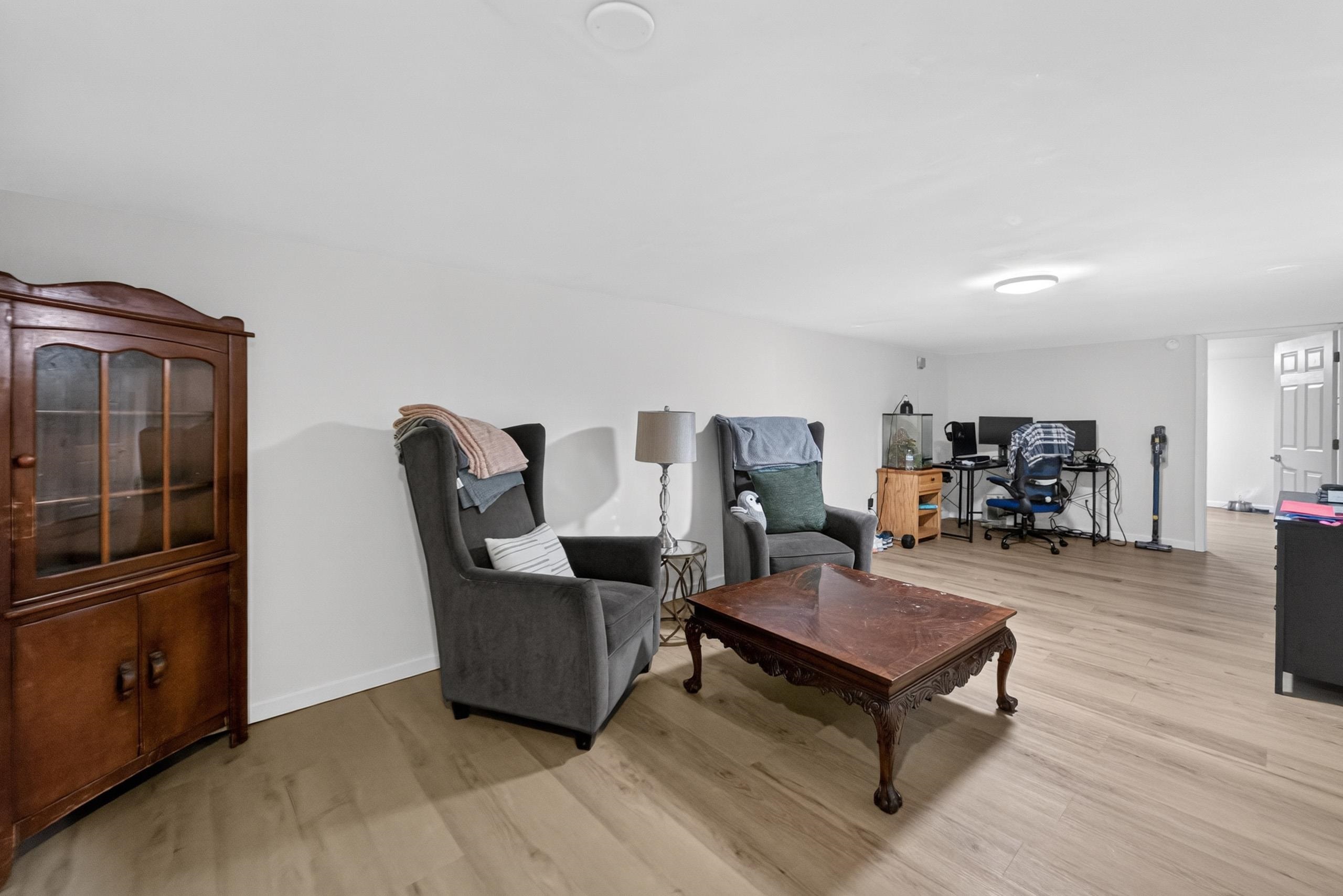 1121 Debra Lane