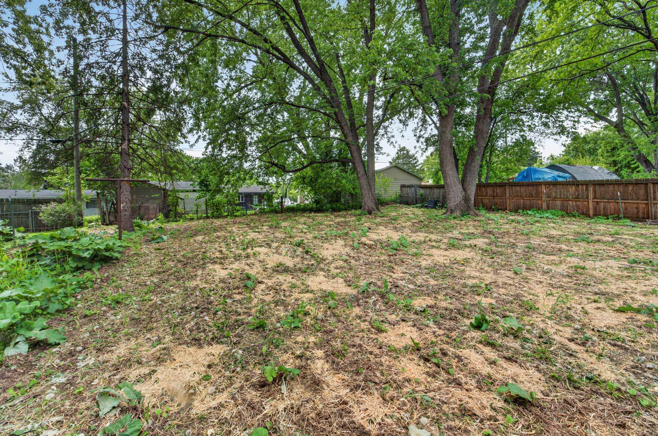 1121 Debra Lane