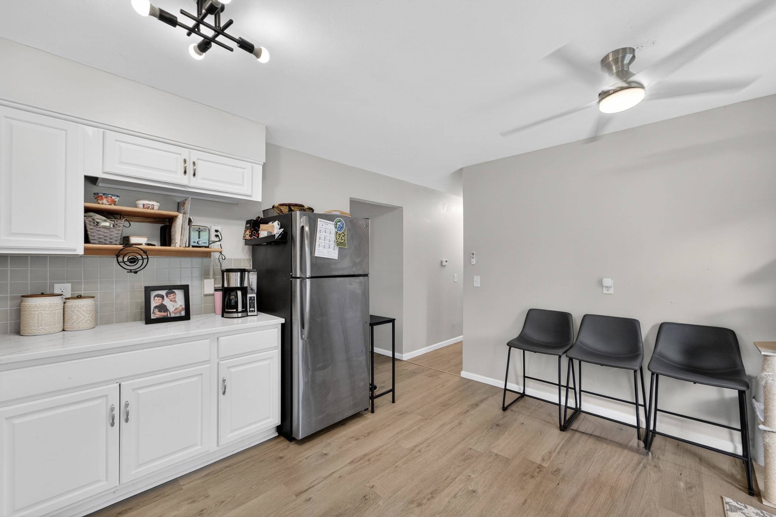 1121 Debra Lane