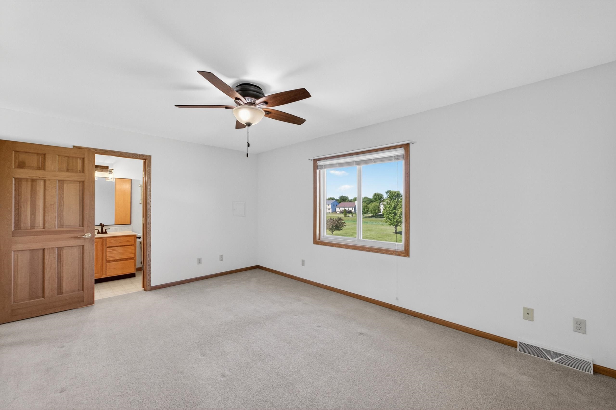 137 Lynne Trail
