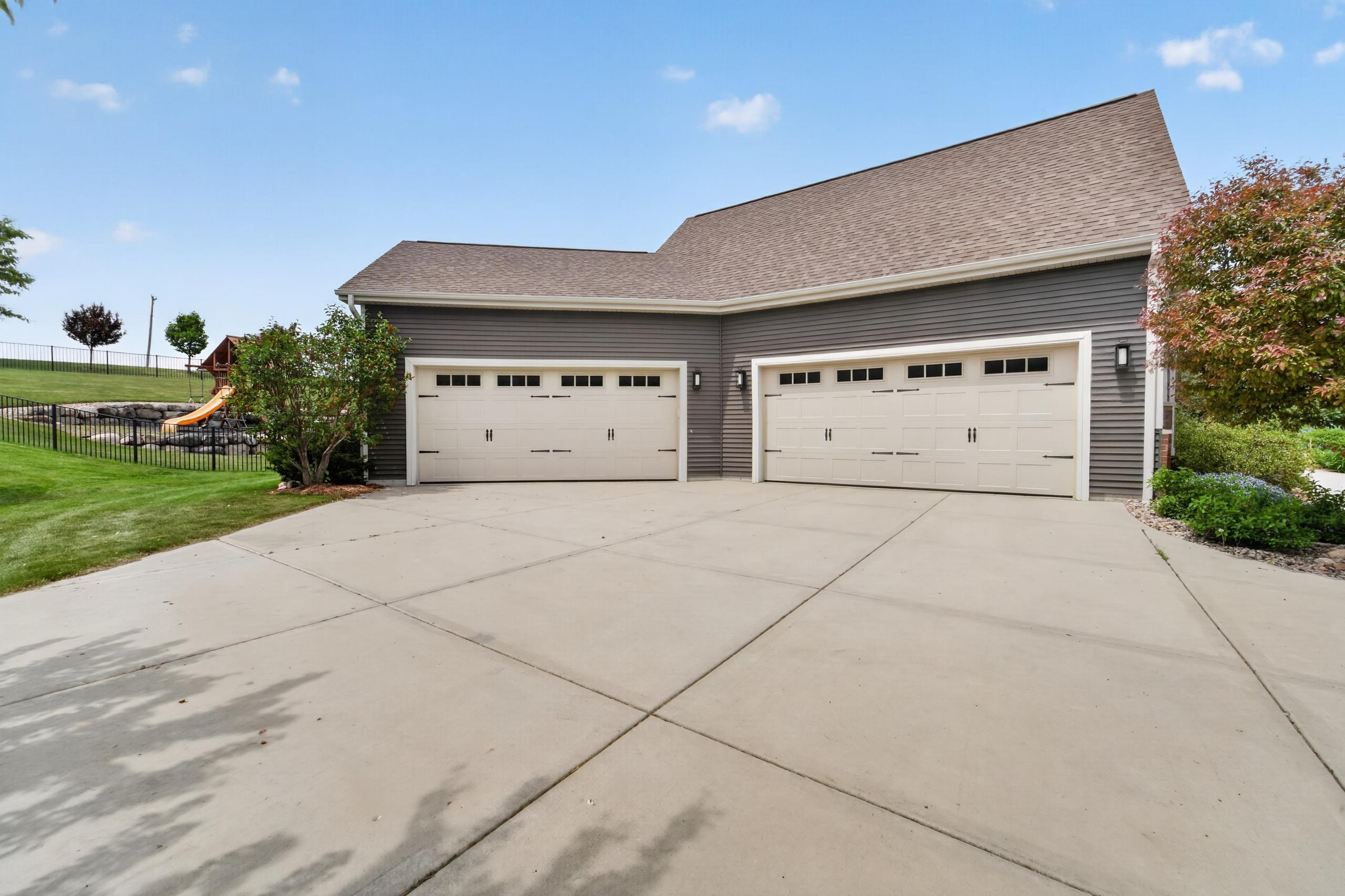 5833 Grassland Terrace