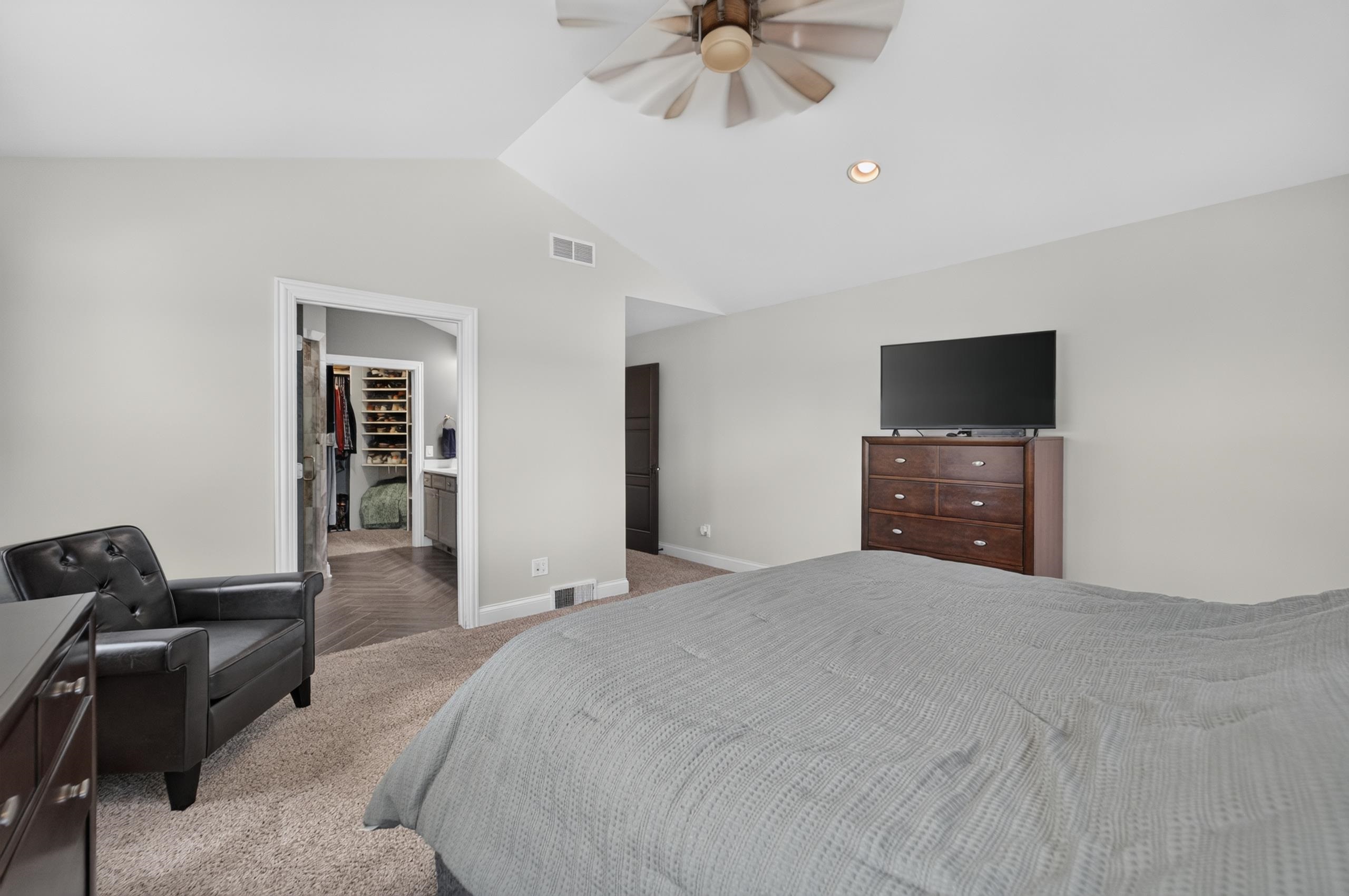 5833 Grassland Terrace