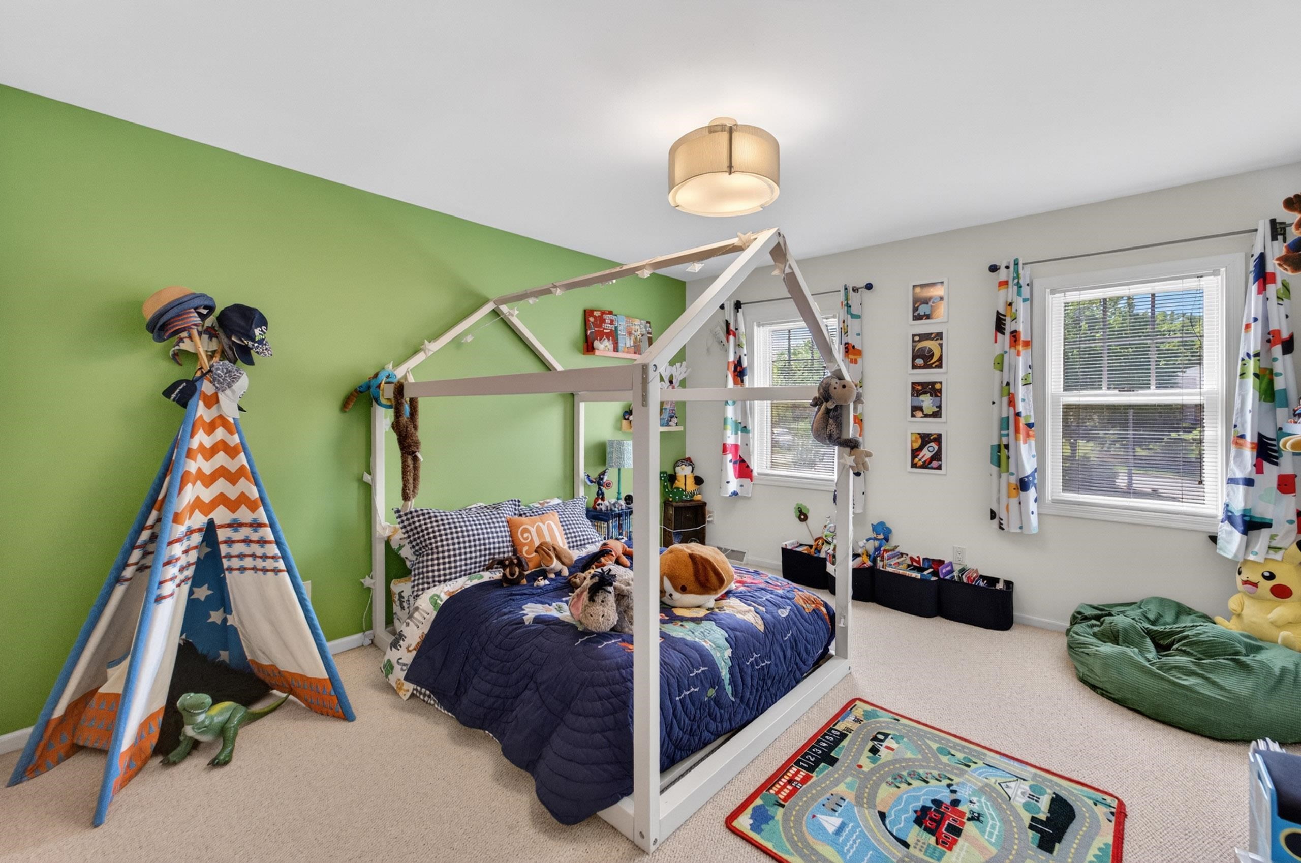 3098 Barrington Hills Court