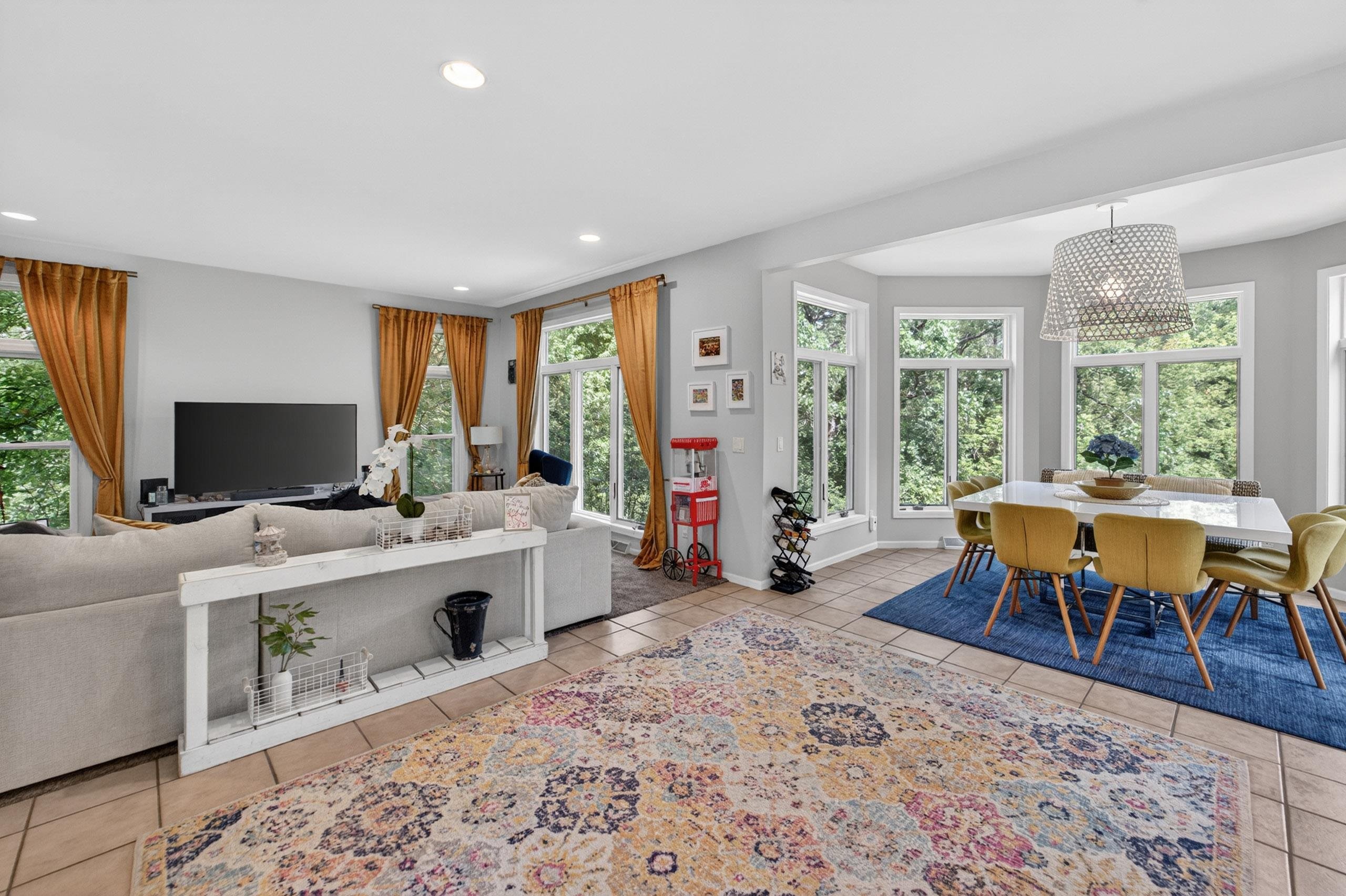3098 Barrington Hills Court