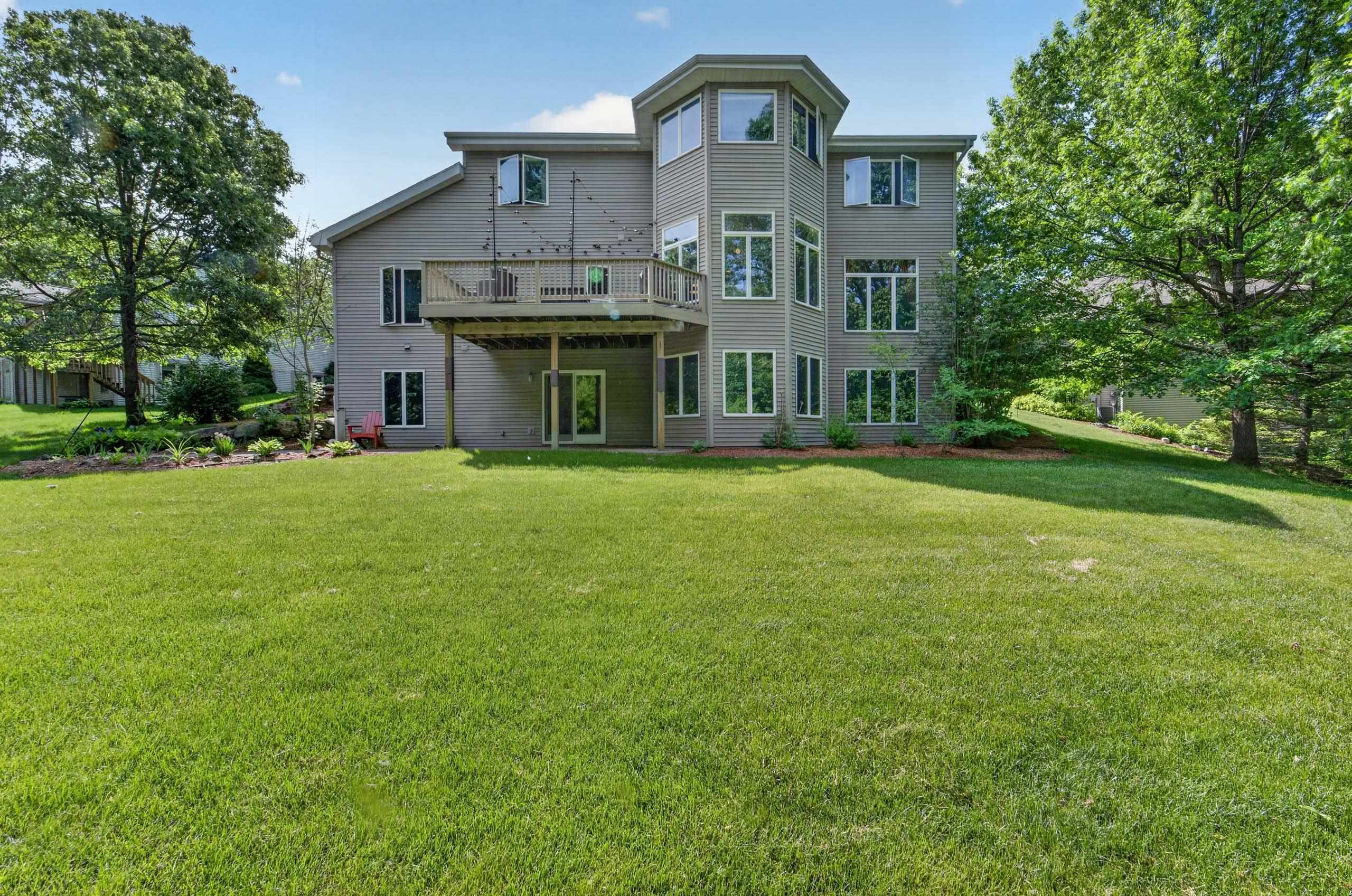 3098 Barrington Hills Court