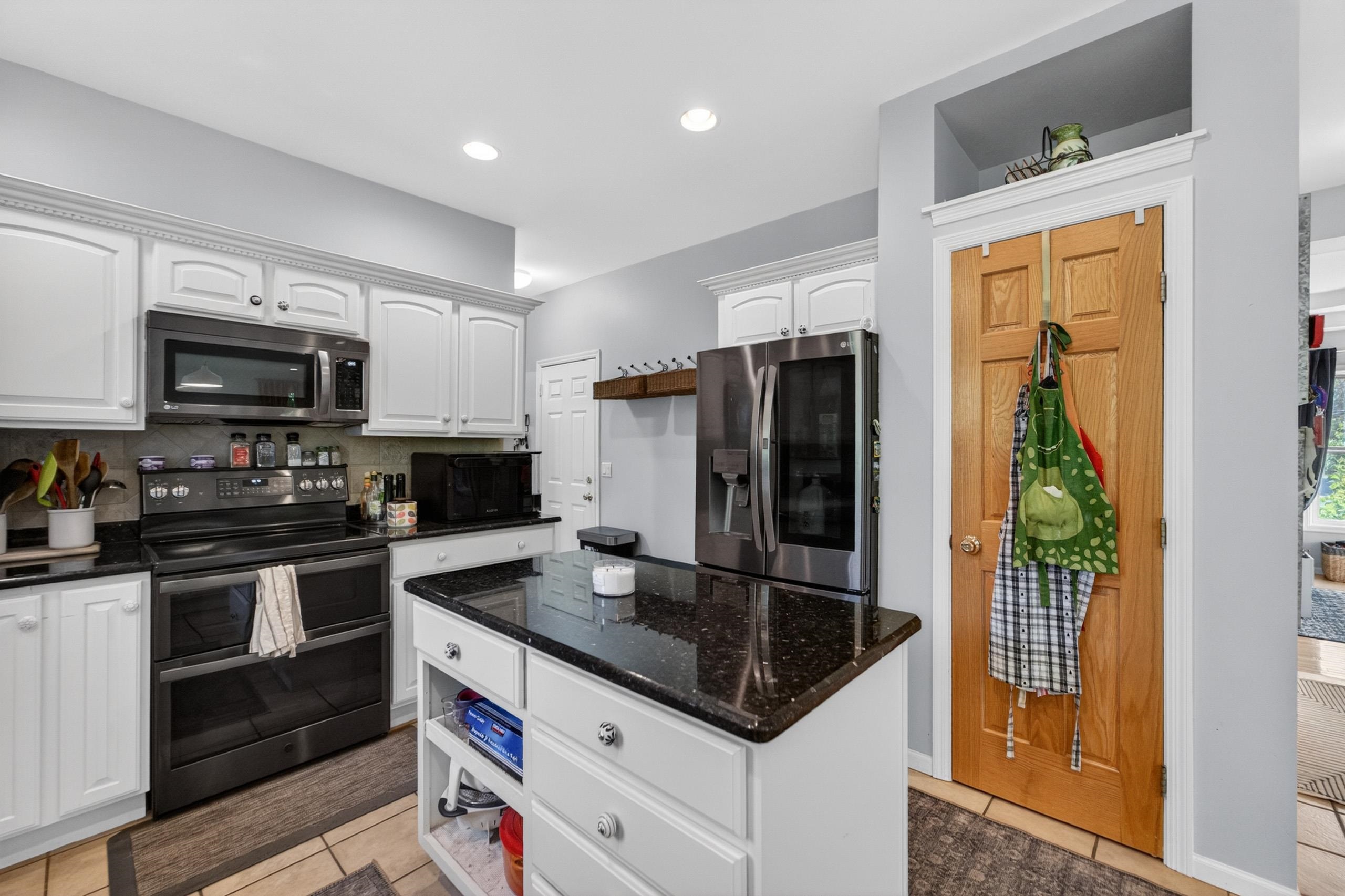3098 Barrington Hills Court