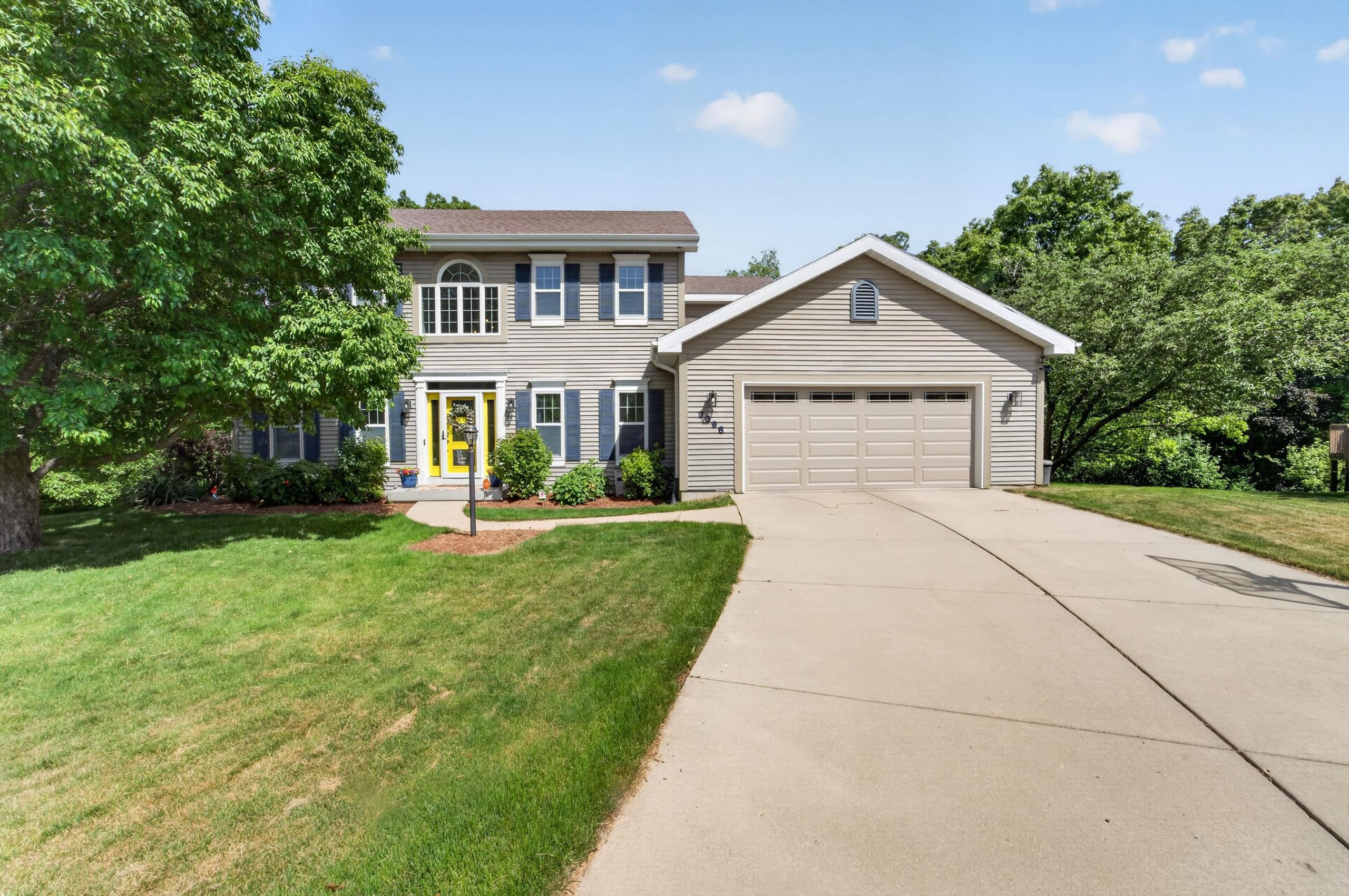 3098 Barrington Hills Court