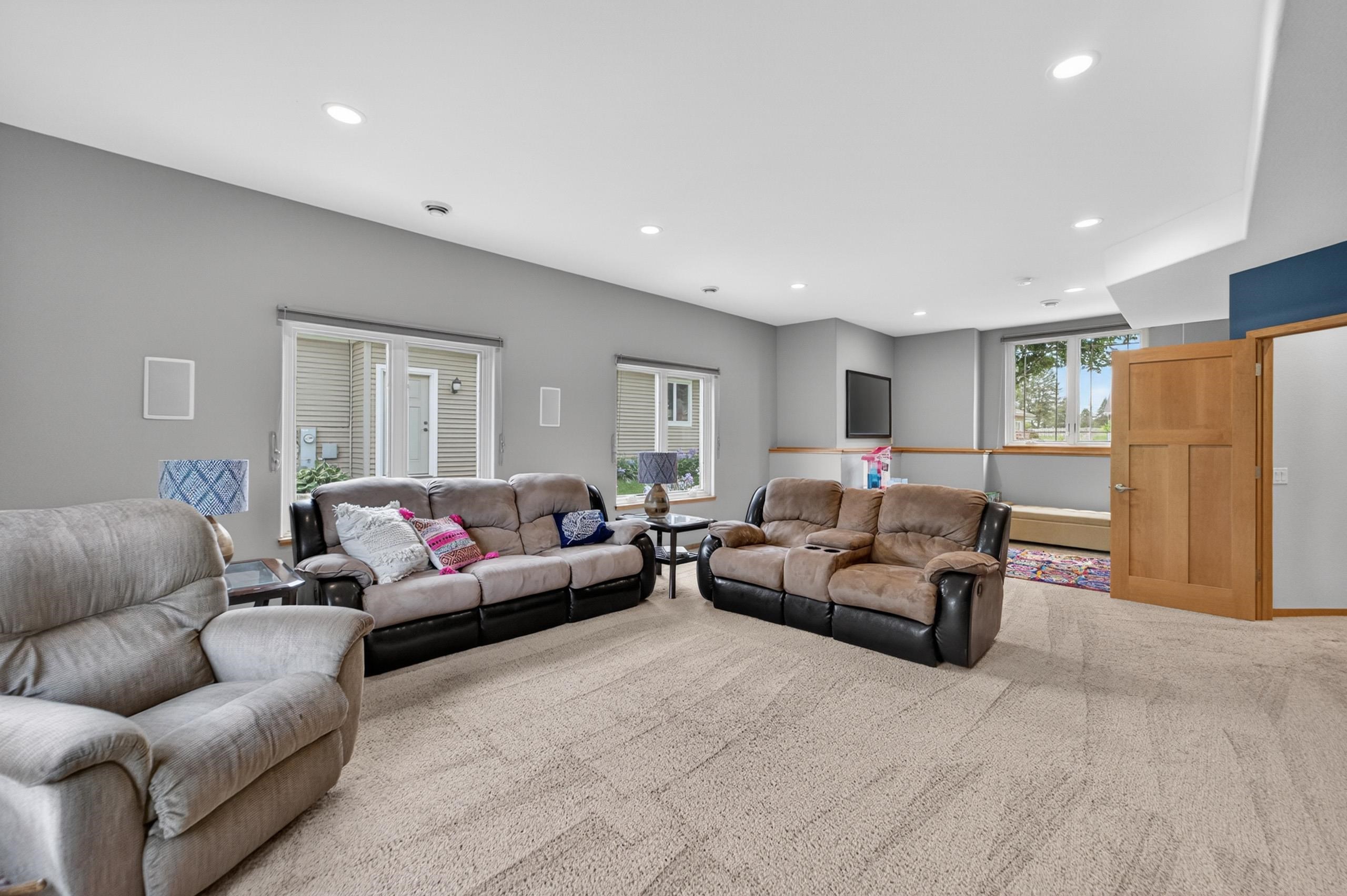 1161 Heritage Court