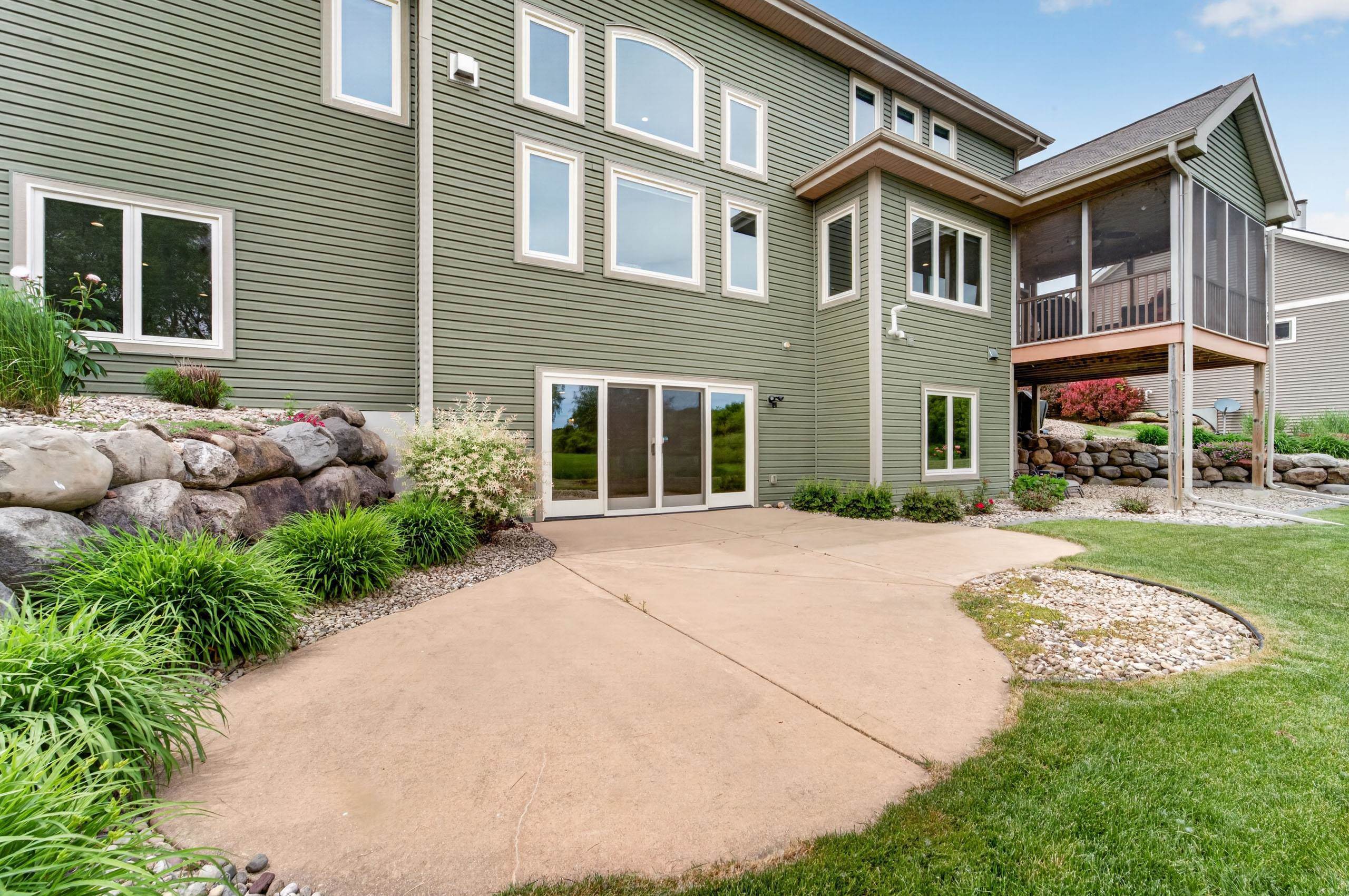 1161 Heritage Court