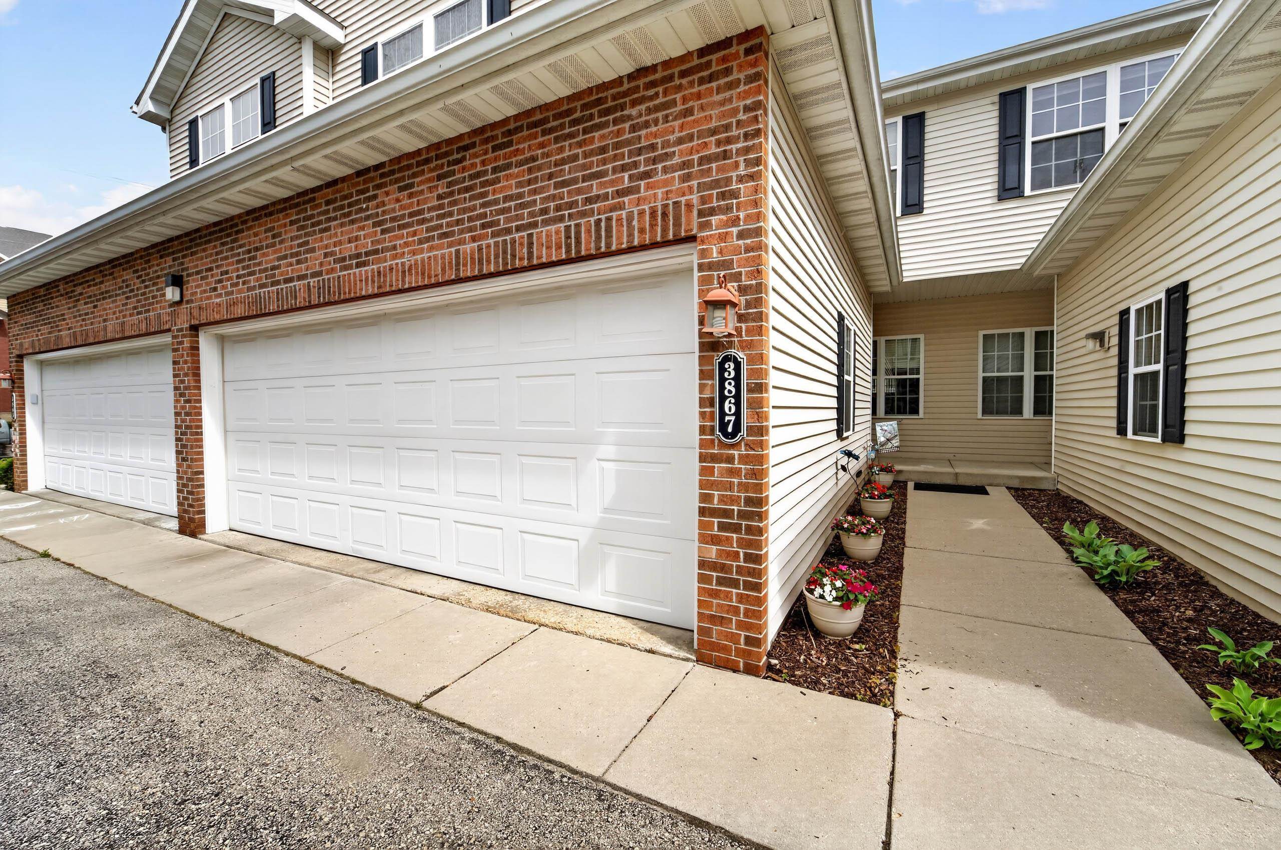 3867 Maple Grove Drive